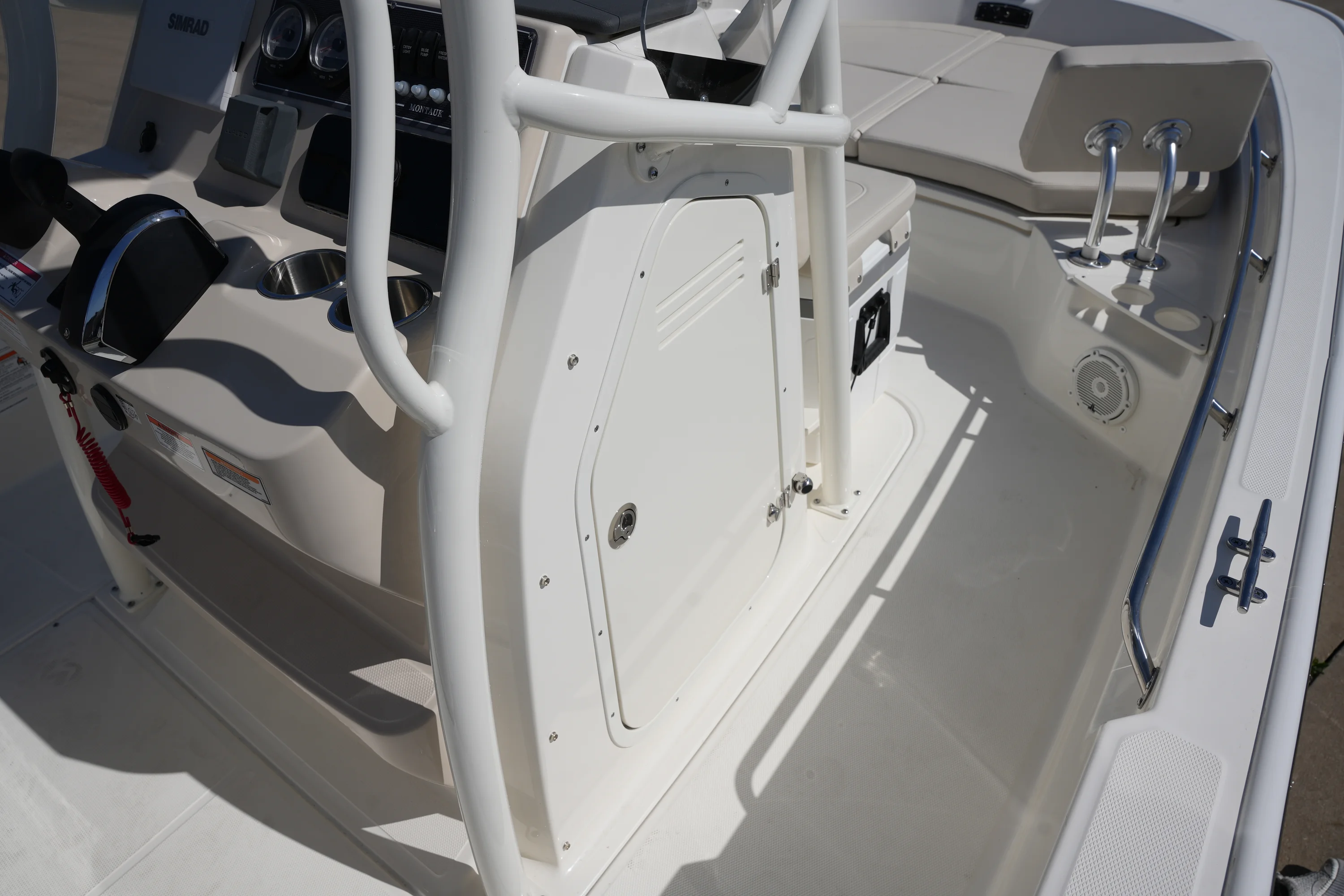 2026 Boston Whaler 210 Montauk Image Thumbnail #26