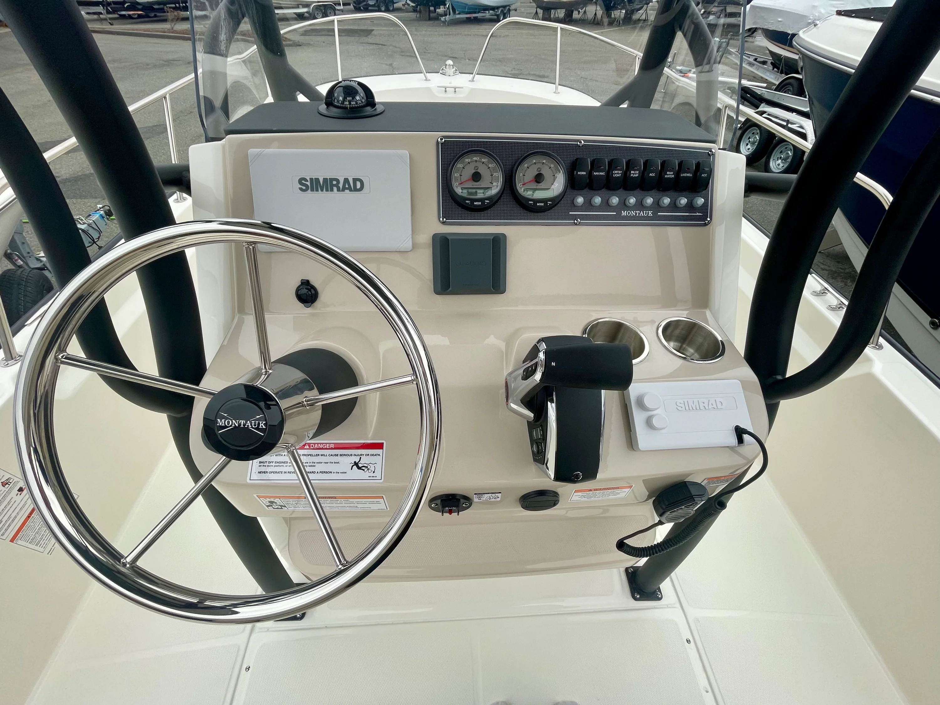 2026 Boston Whaler 210 Montauk Image Thumbnail #10