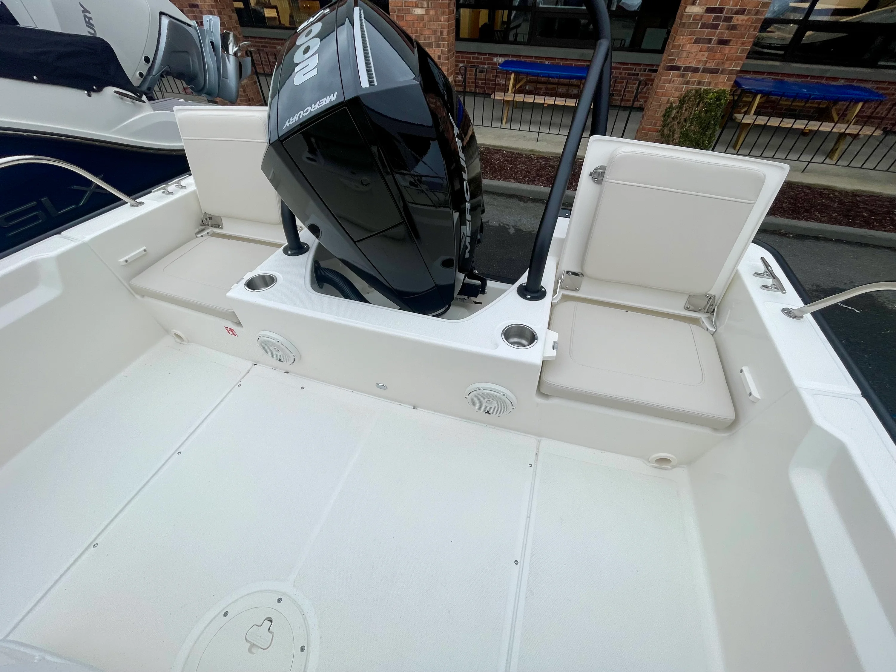 2026 Boston Whaler 210 Montauk Image Thumbnail #3