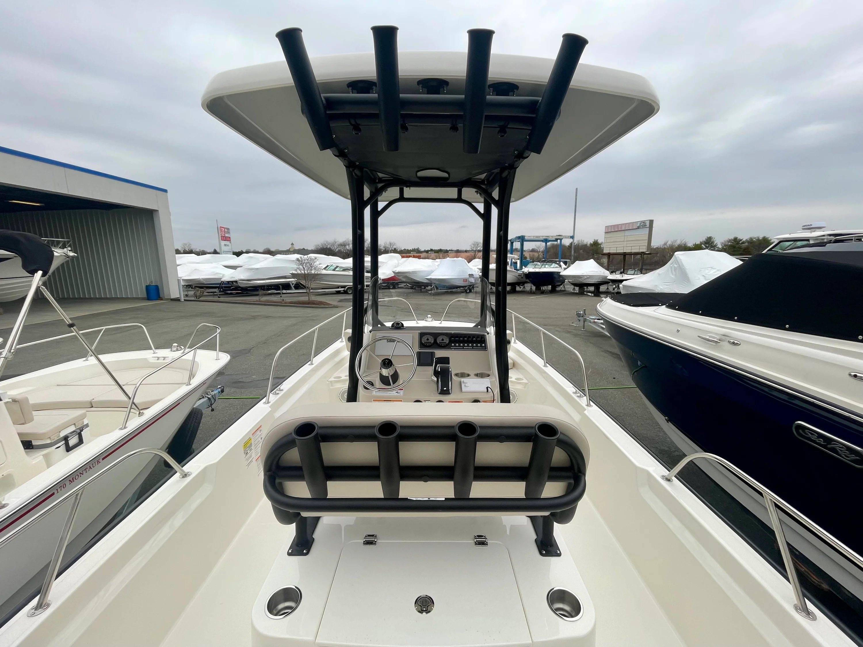 2026 Boston Whaler 210 Montauk Image Thumbnail #6