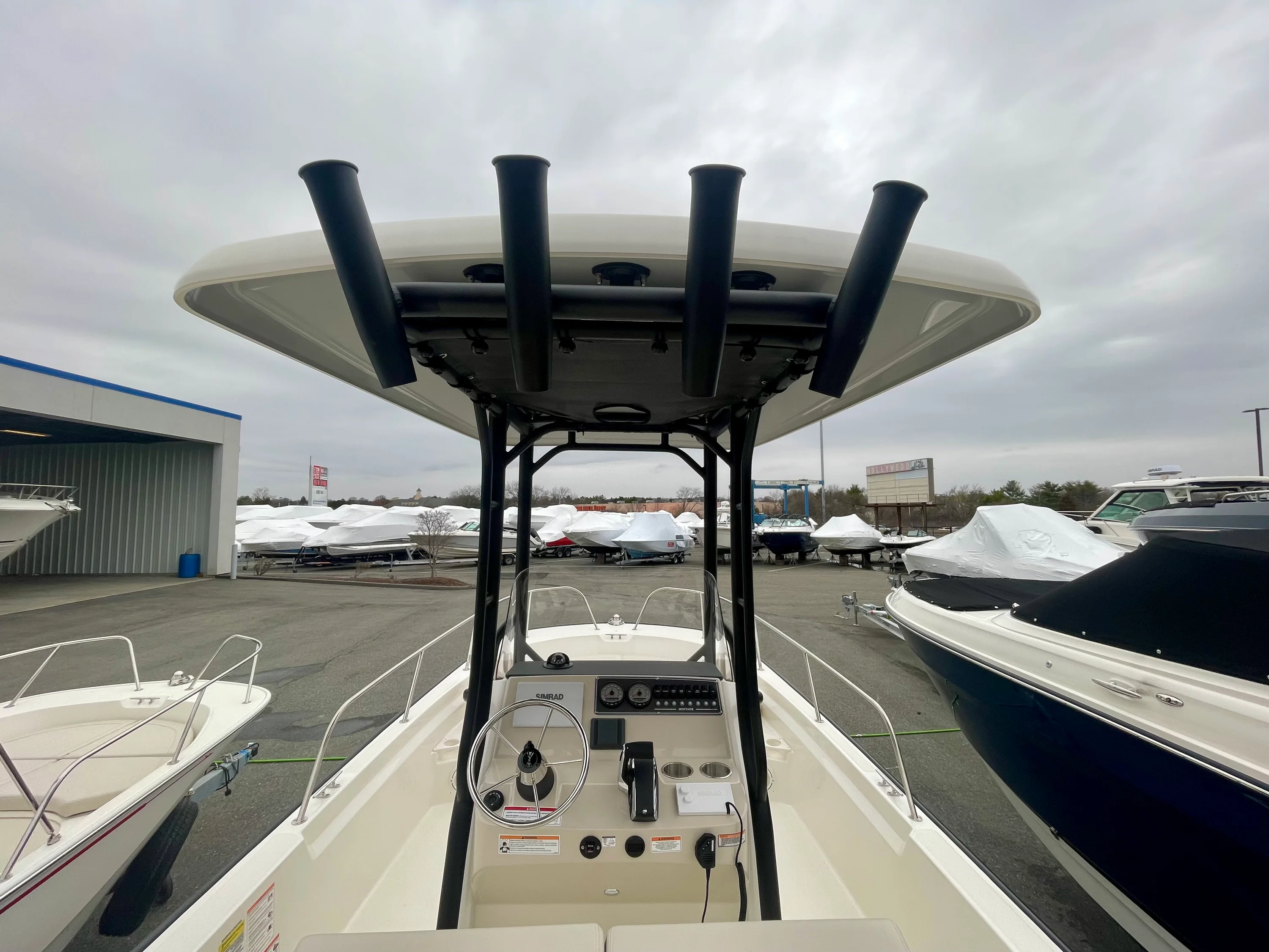 2026 Boston Whaler 210 Montauk Image Thumbnail #8