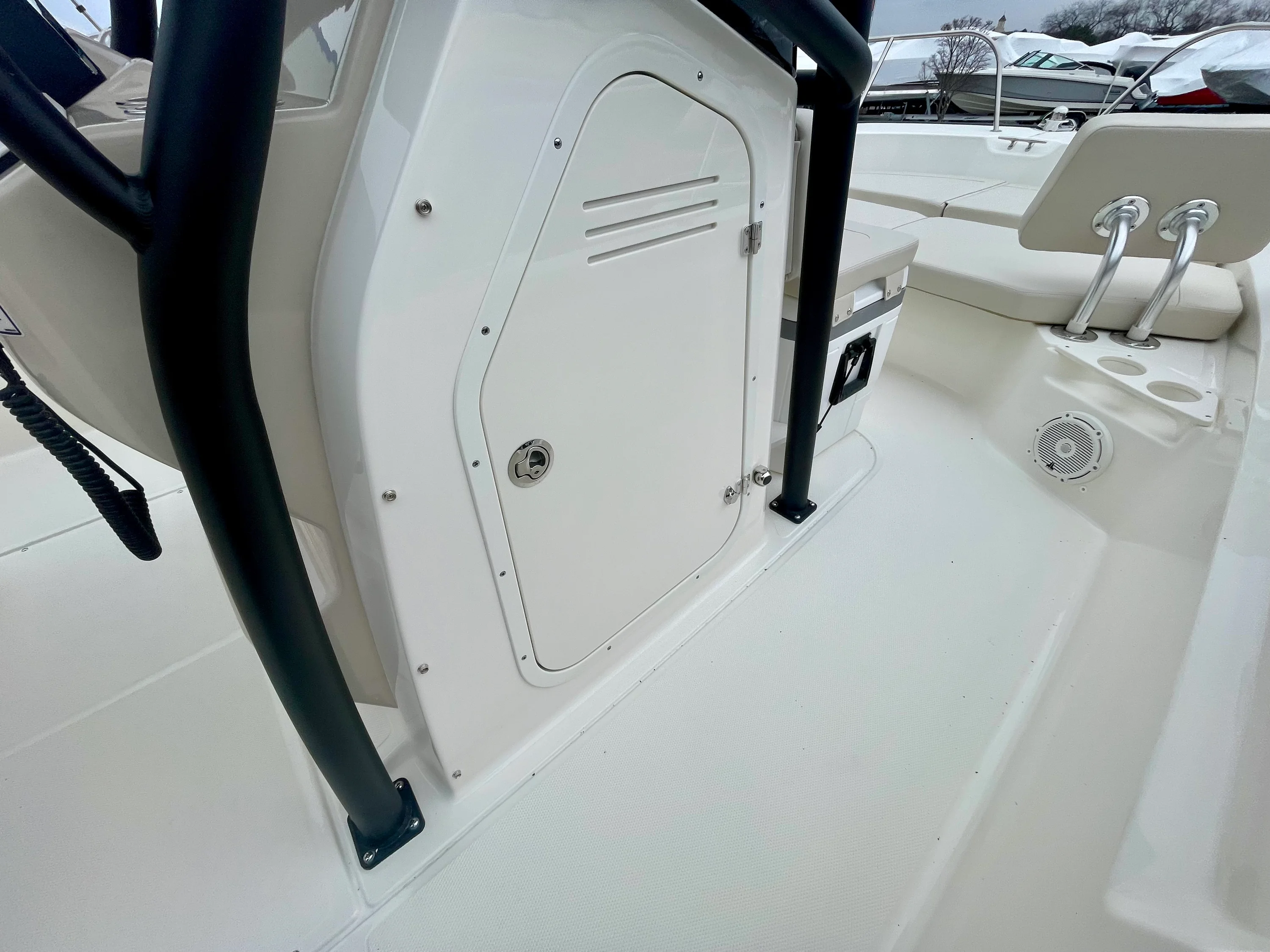 2026 Boston Whaler 210 Montauk Image Thumbnail #13
