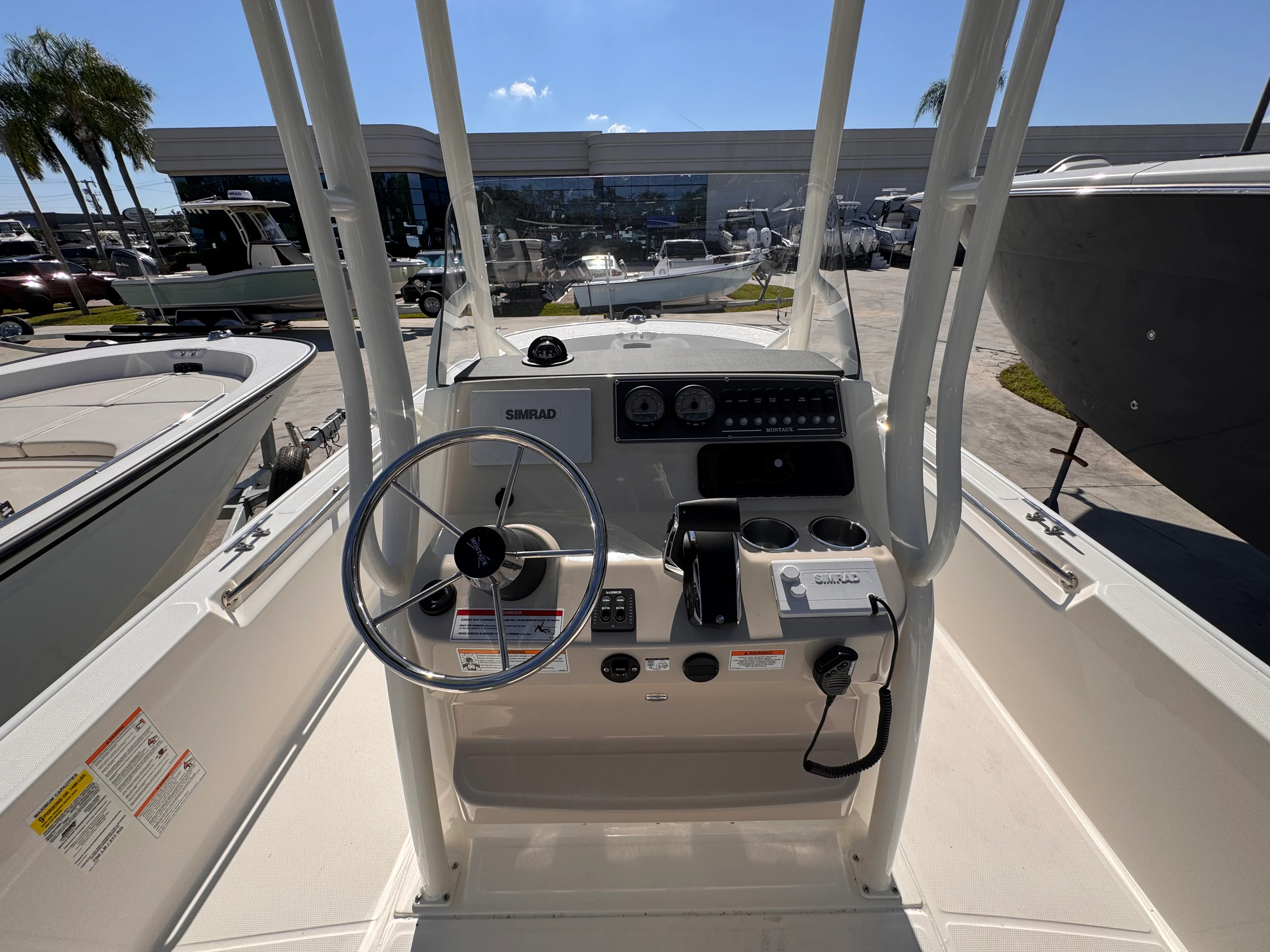 2026 Boston Whaler 210 Montauk Image Thumbnail #12