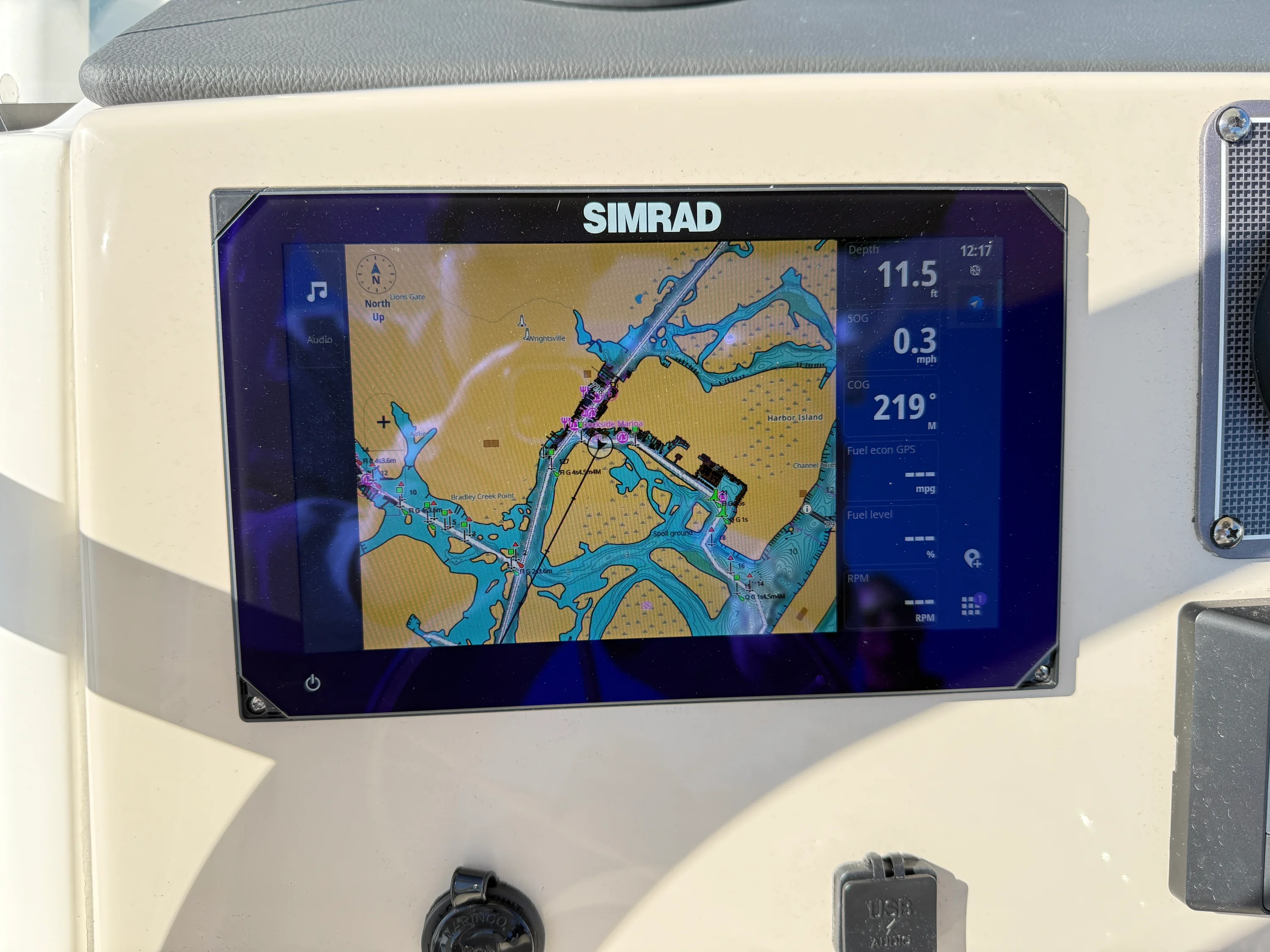 2026 Boston Whaler 210 Montauk Image Thumbnail #12