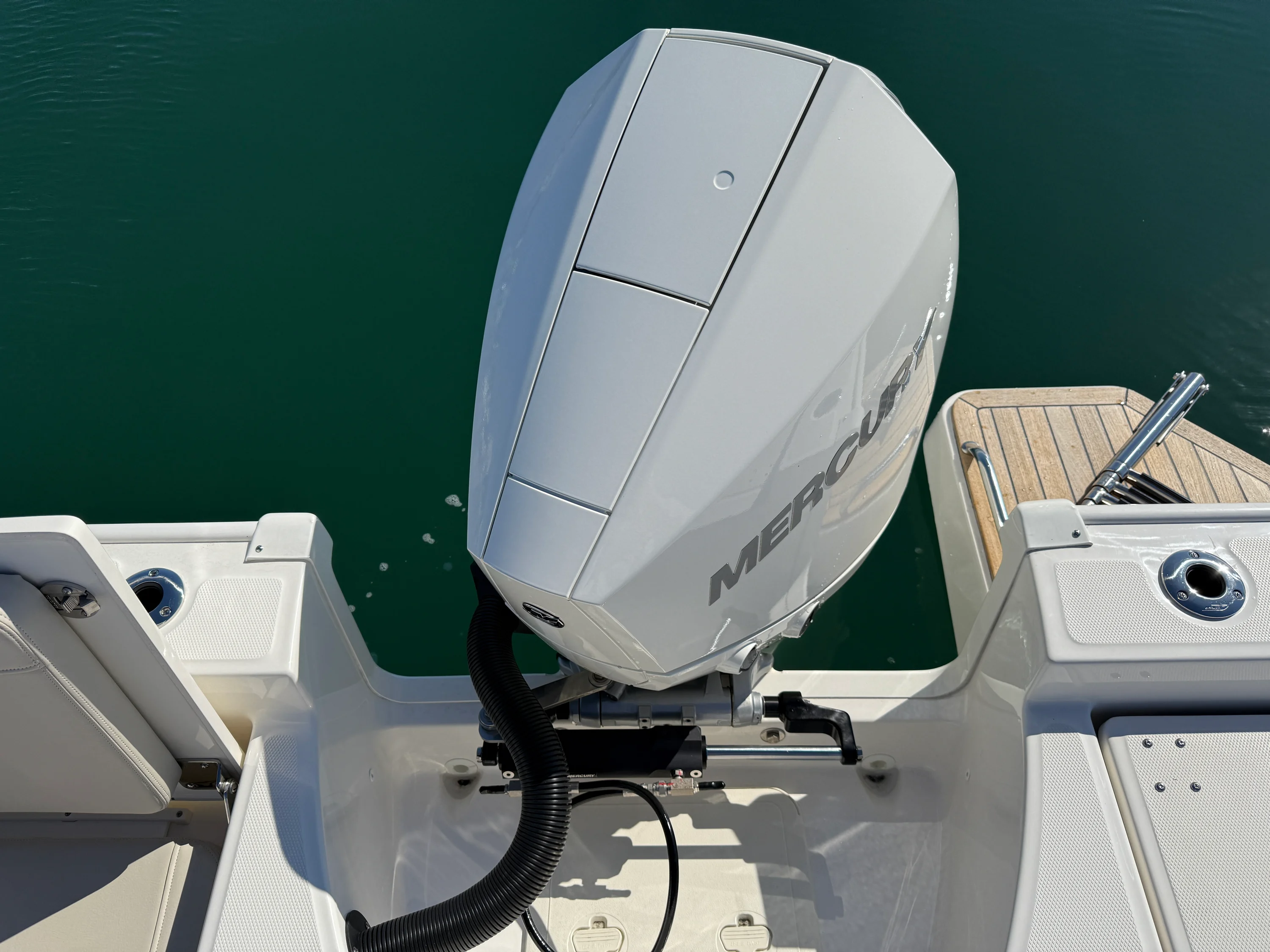 2026 Boston Whaler 210 Montauk Image Thumbnail #8