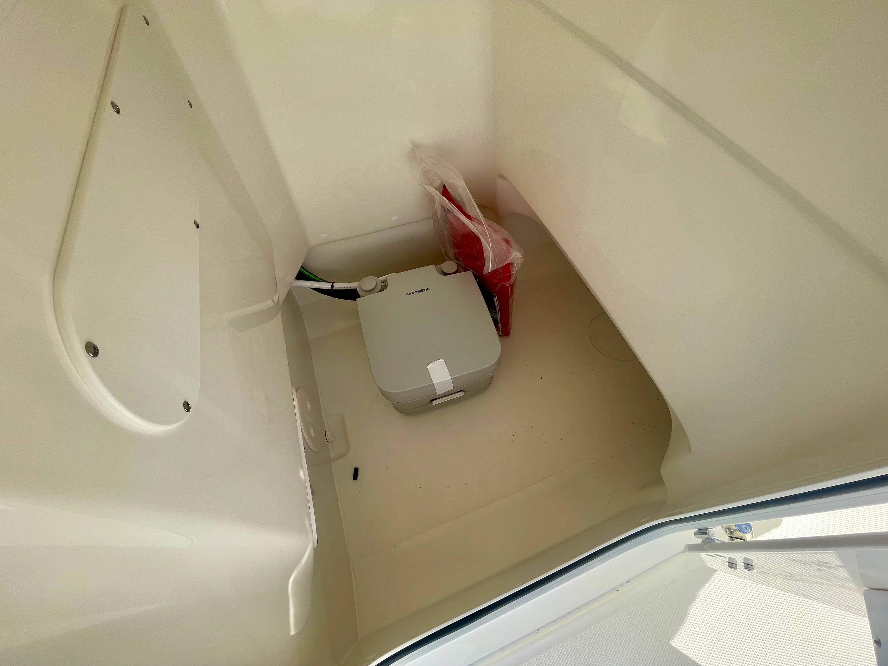 2026 Boston Whaler 210 Montauk Image Thumbnail #14