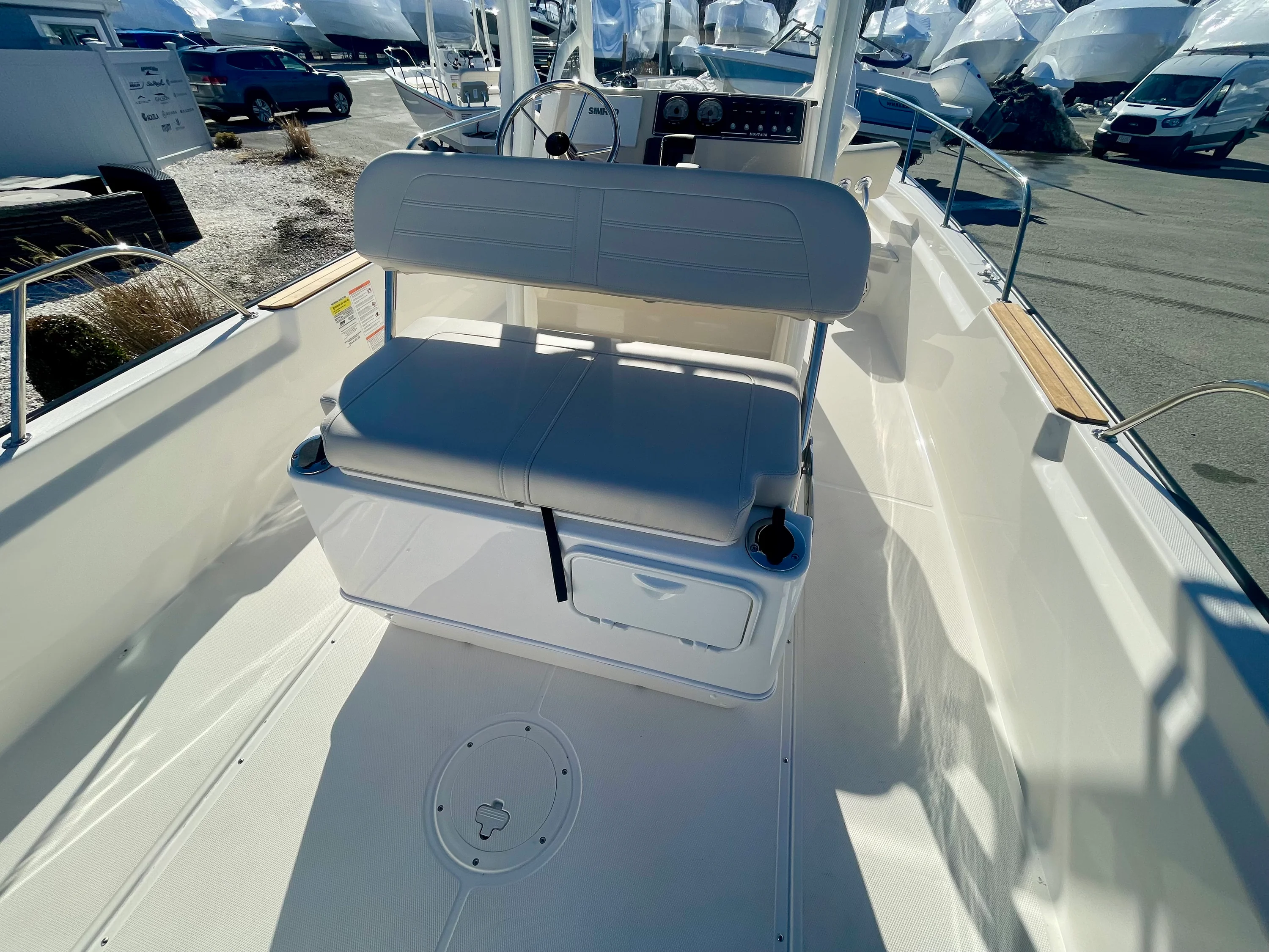 2026 Boston Whaler 210 Montauk Image Thumbnail #8