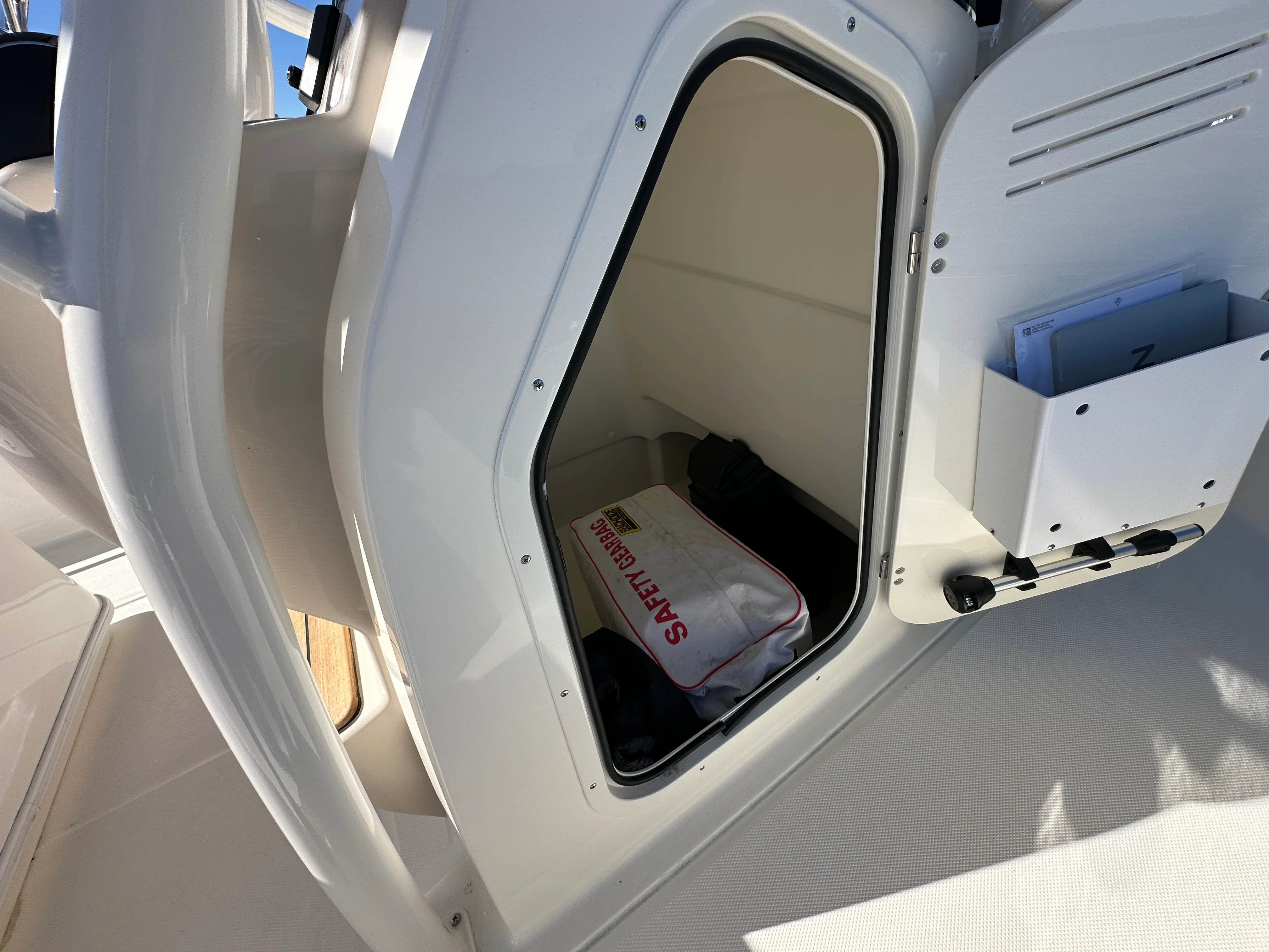 2026 Boston Whaler 210 Montauk Image Thumbnail #17