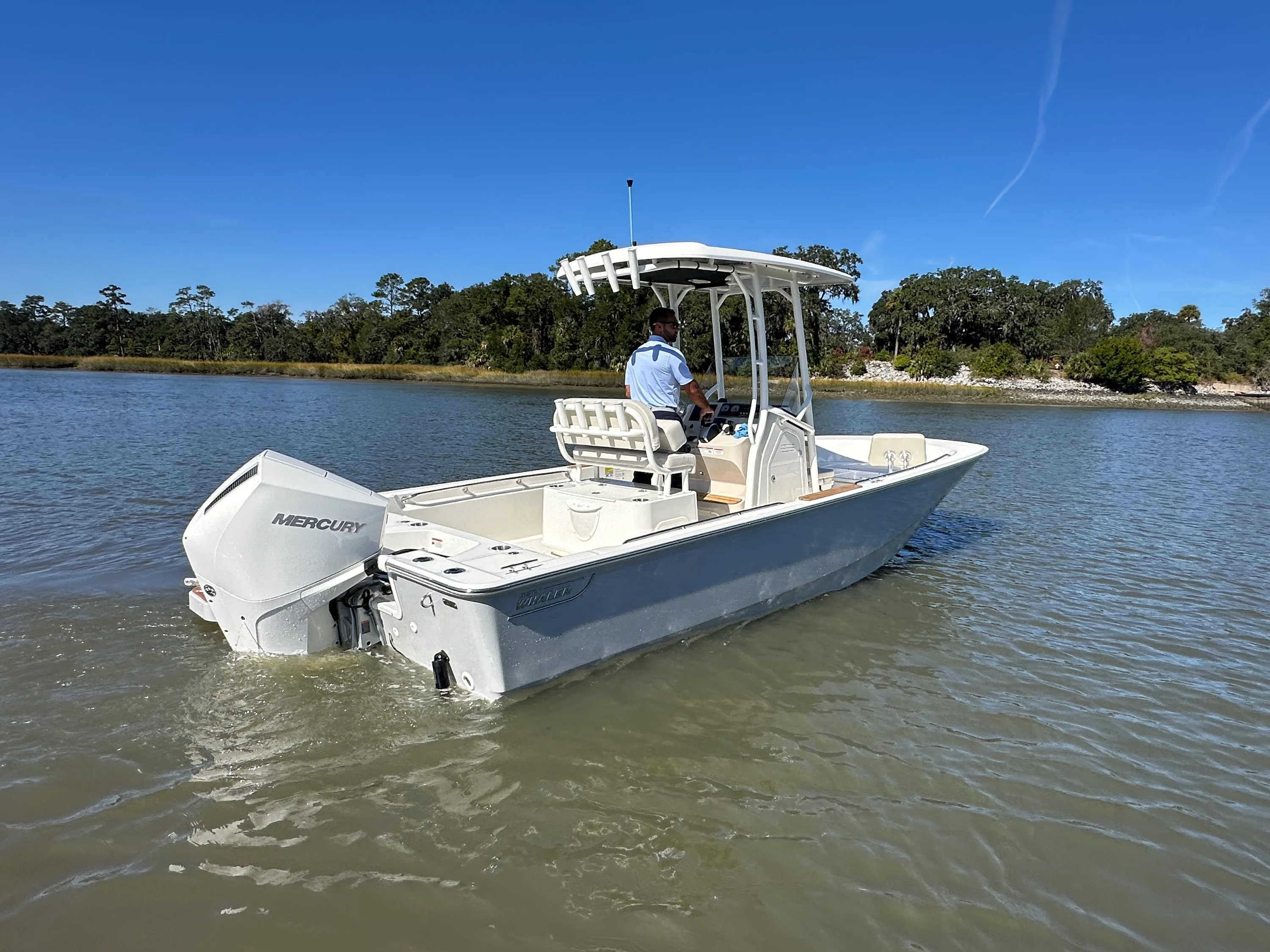 2026 Boston Whaler 210 Montauk Image Thumbnail #7