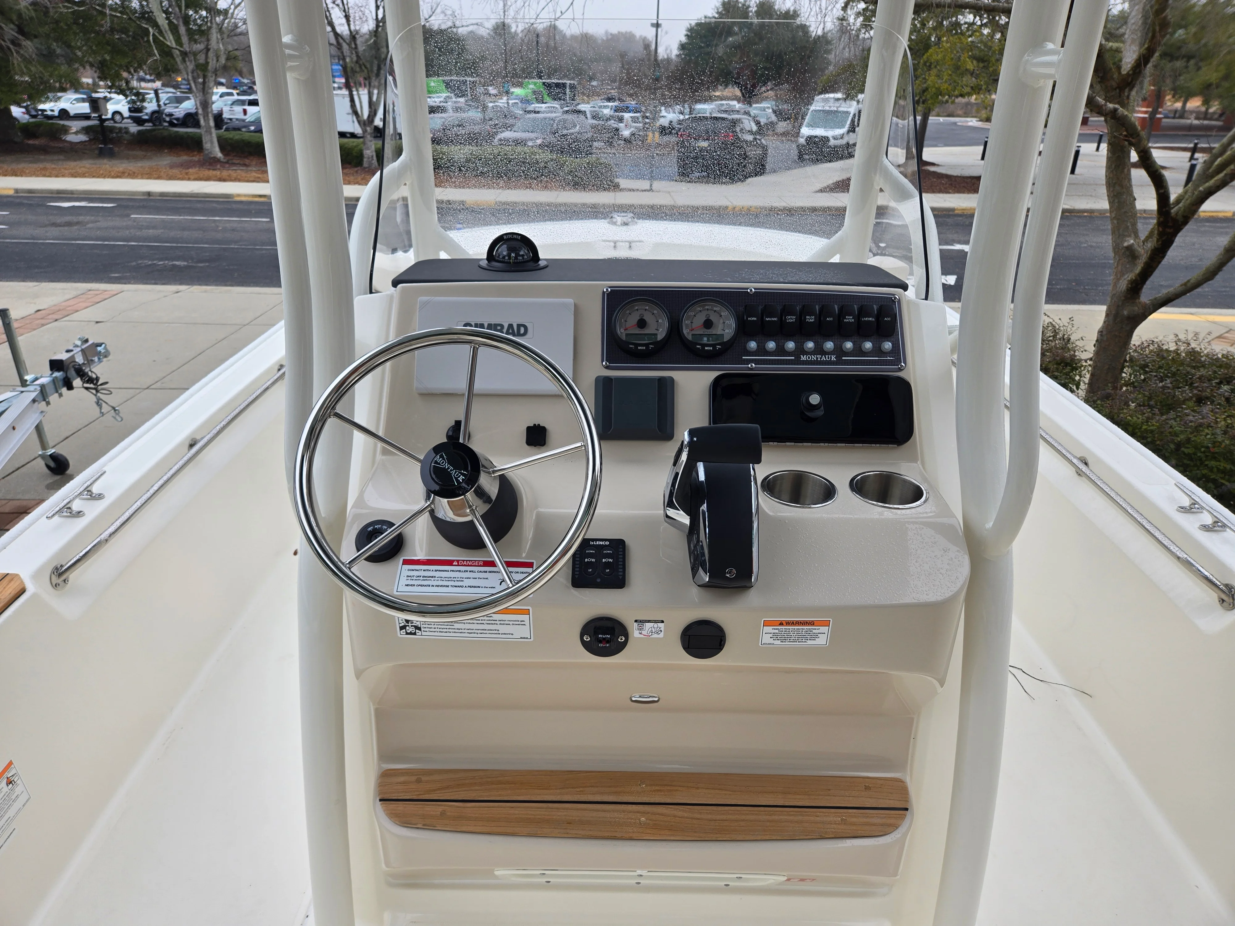 2026 Boston Whaler 210 Montauk Image Thumbnail #9