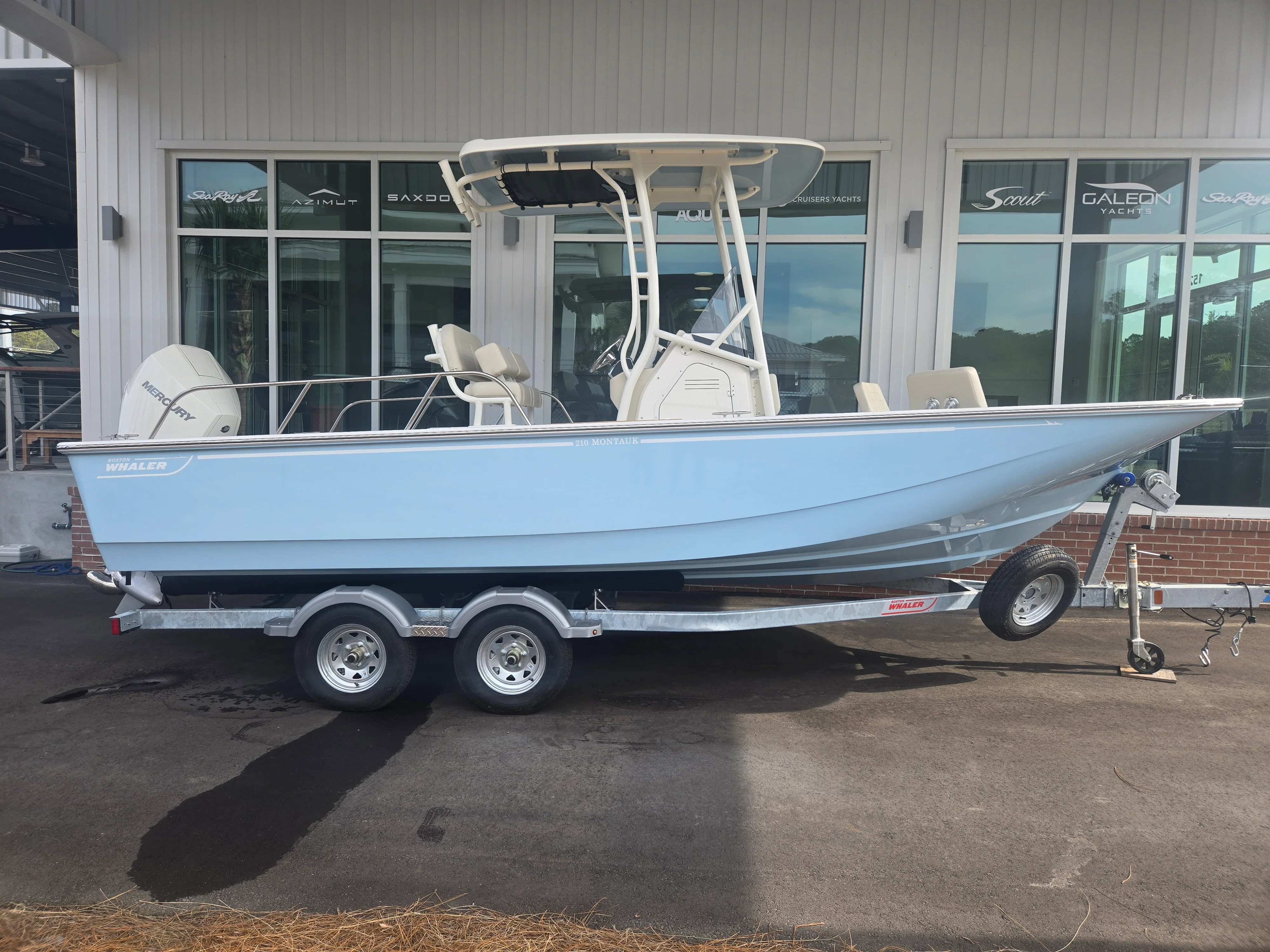 2026 Boston Whaler 210 Montauk Image Thumbnail #0