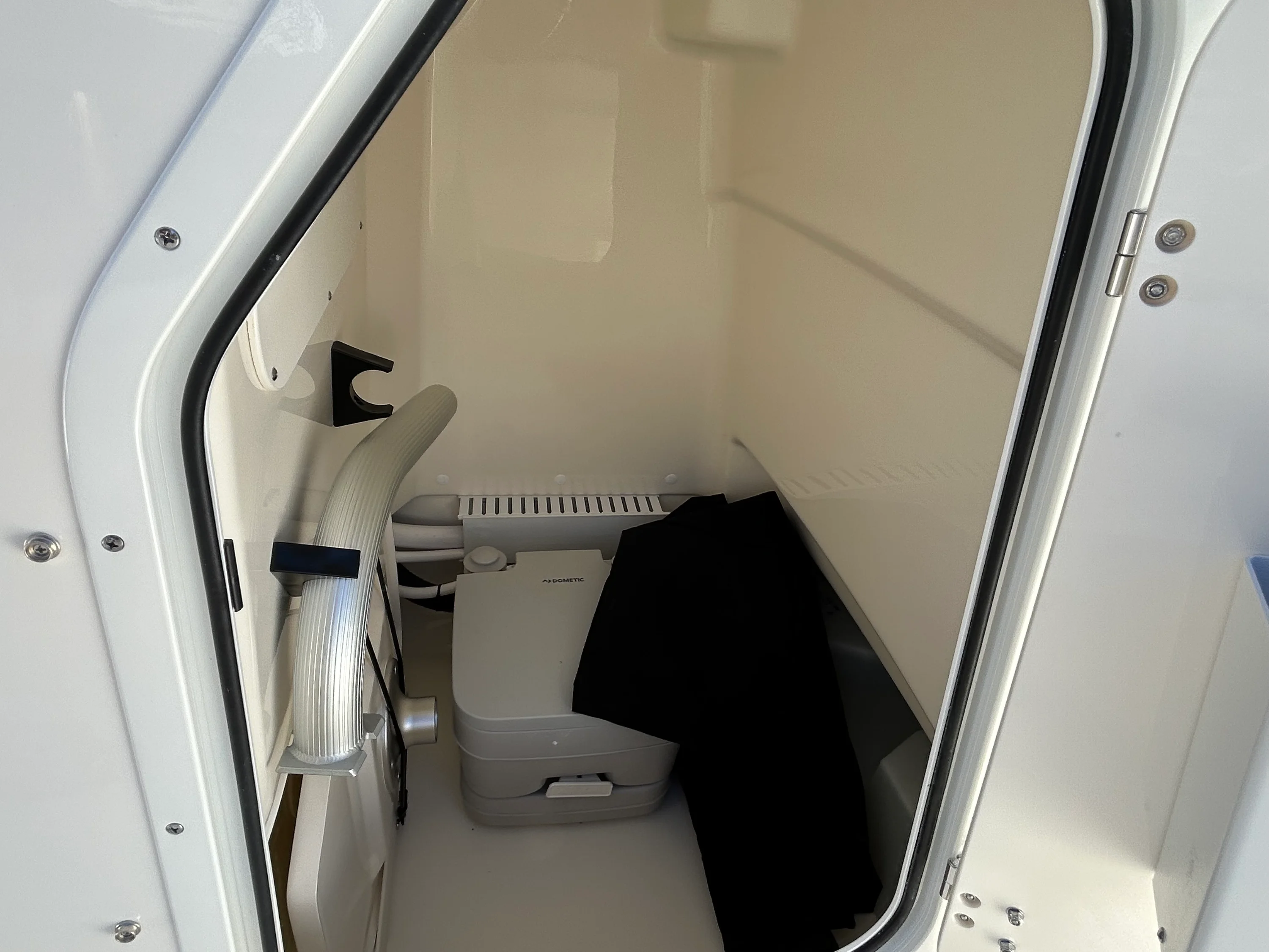 2026 Boston Whaler 210 Montauk Image Thumbnail #18