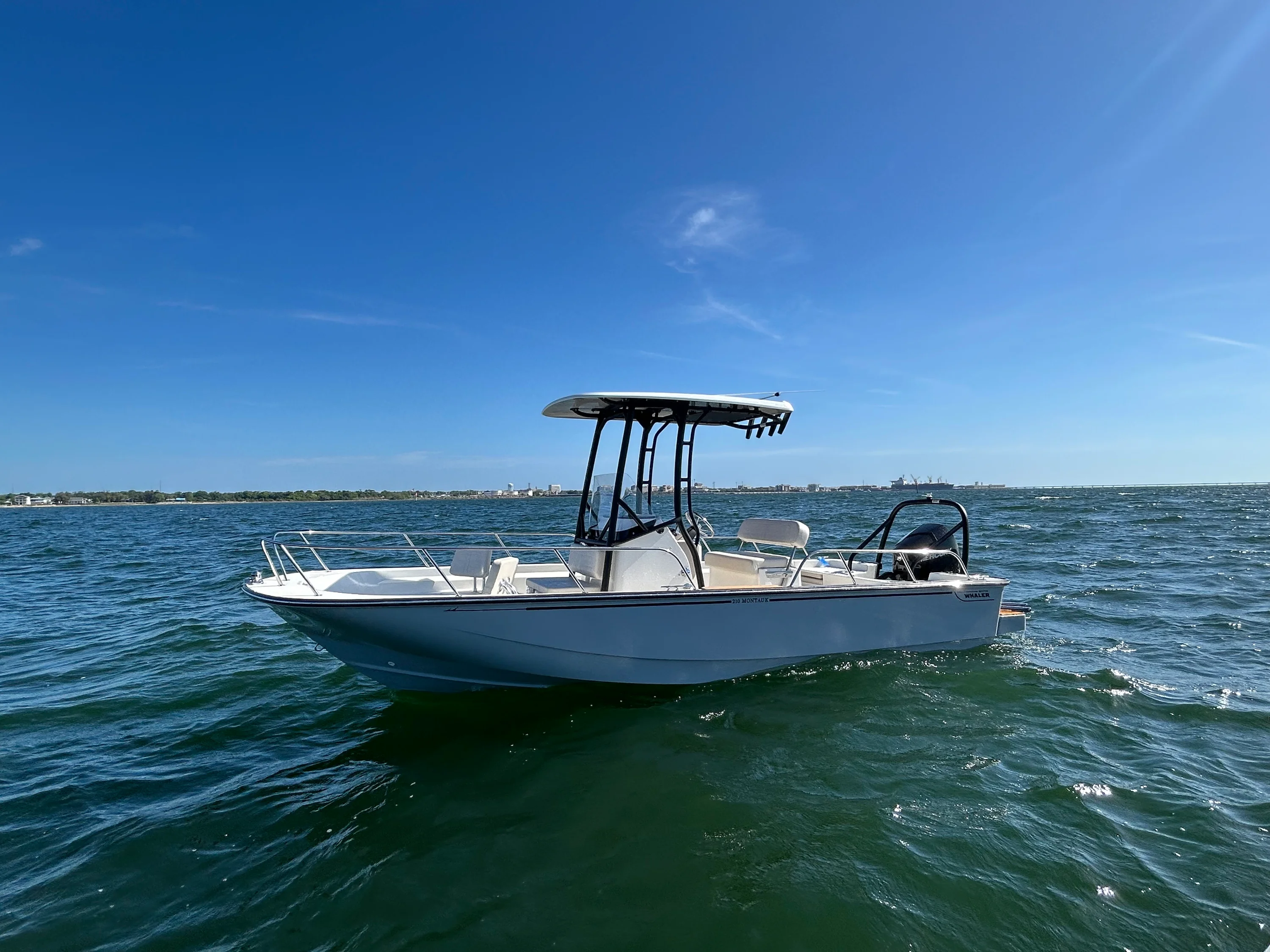 2026 Boston Whaler 210 Montauk Image Thumbnail #2