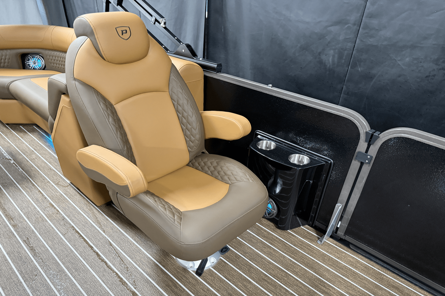 2026 Premier 230SOLARIS Image Thumbnail #40