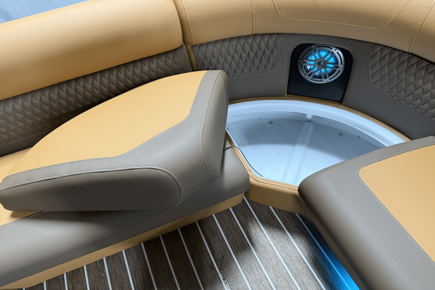 2026 Premier 230SOLARIS Image Thumbnail #63