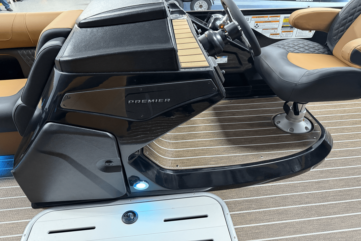 2026 Premier 230SOLARIS Image Thumbnail #52
