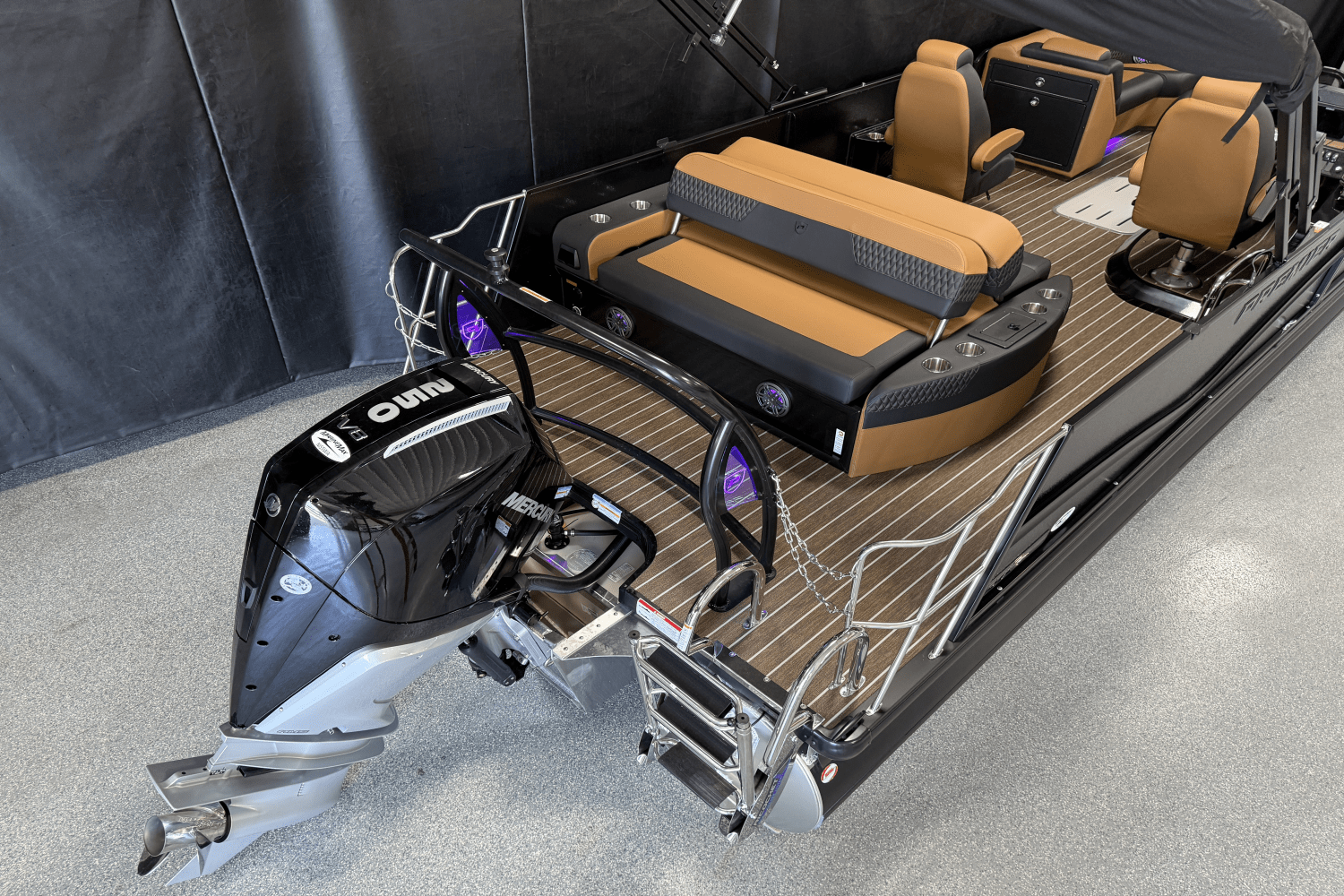 2026 Premier 230SOLARIS Image Thumbnail #8