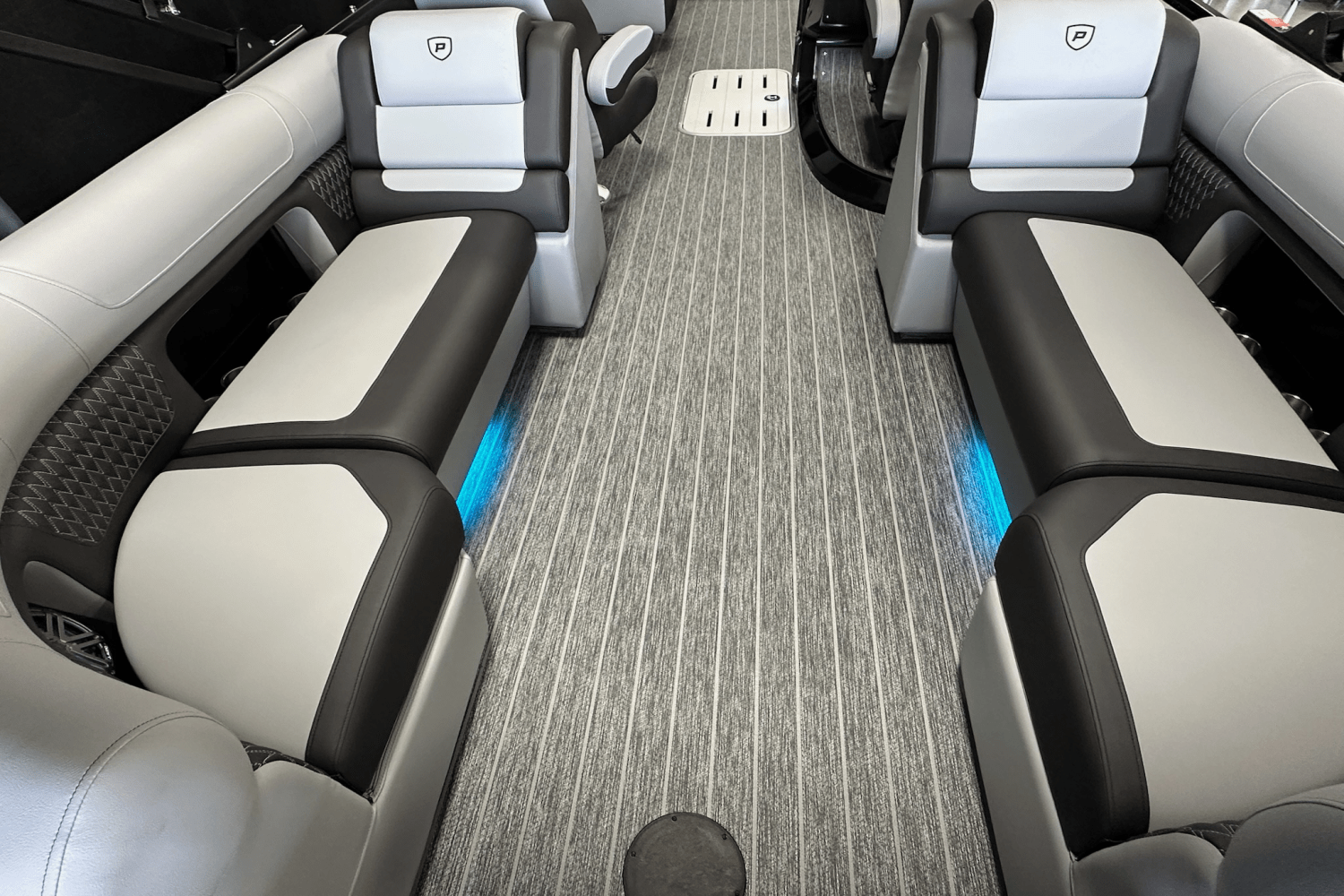 2025 Premier 230 Solaris Image Thumbnail #24