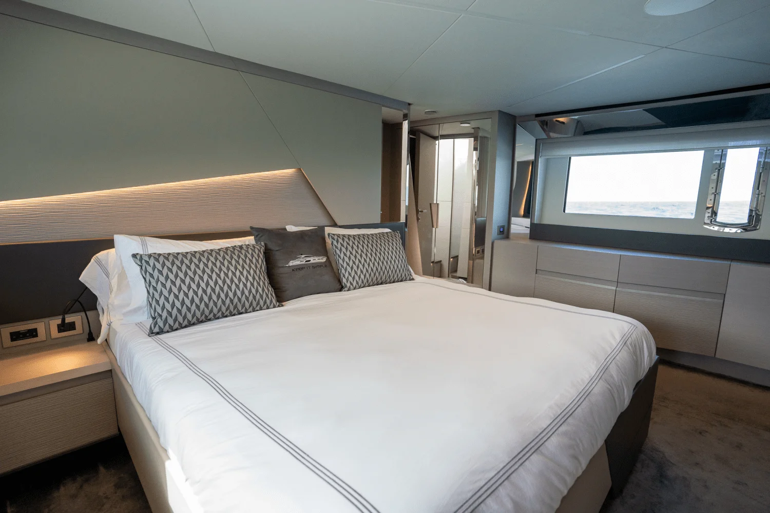 2020 Pershing 7X Image Thumbnail #40