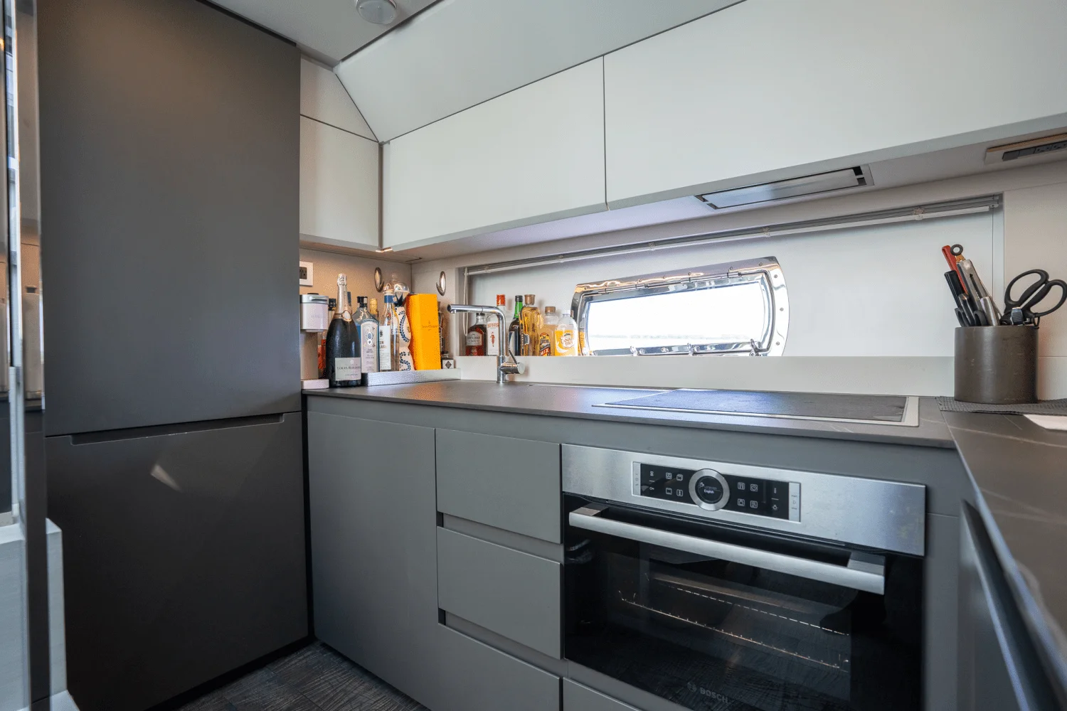 2020 Pershing 7X Image Thumbnail #33