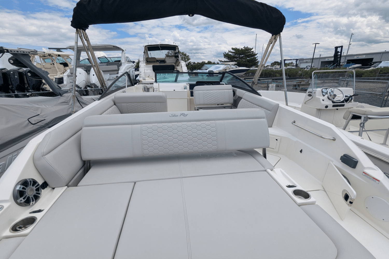 2022 Sea Ray 250 SD Image Thumbnail #21