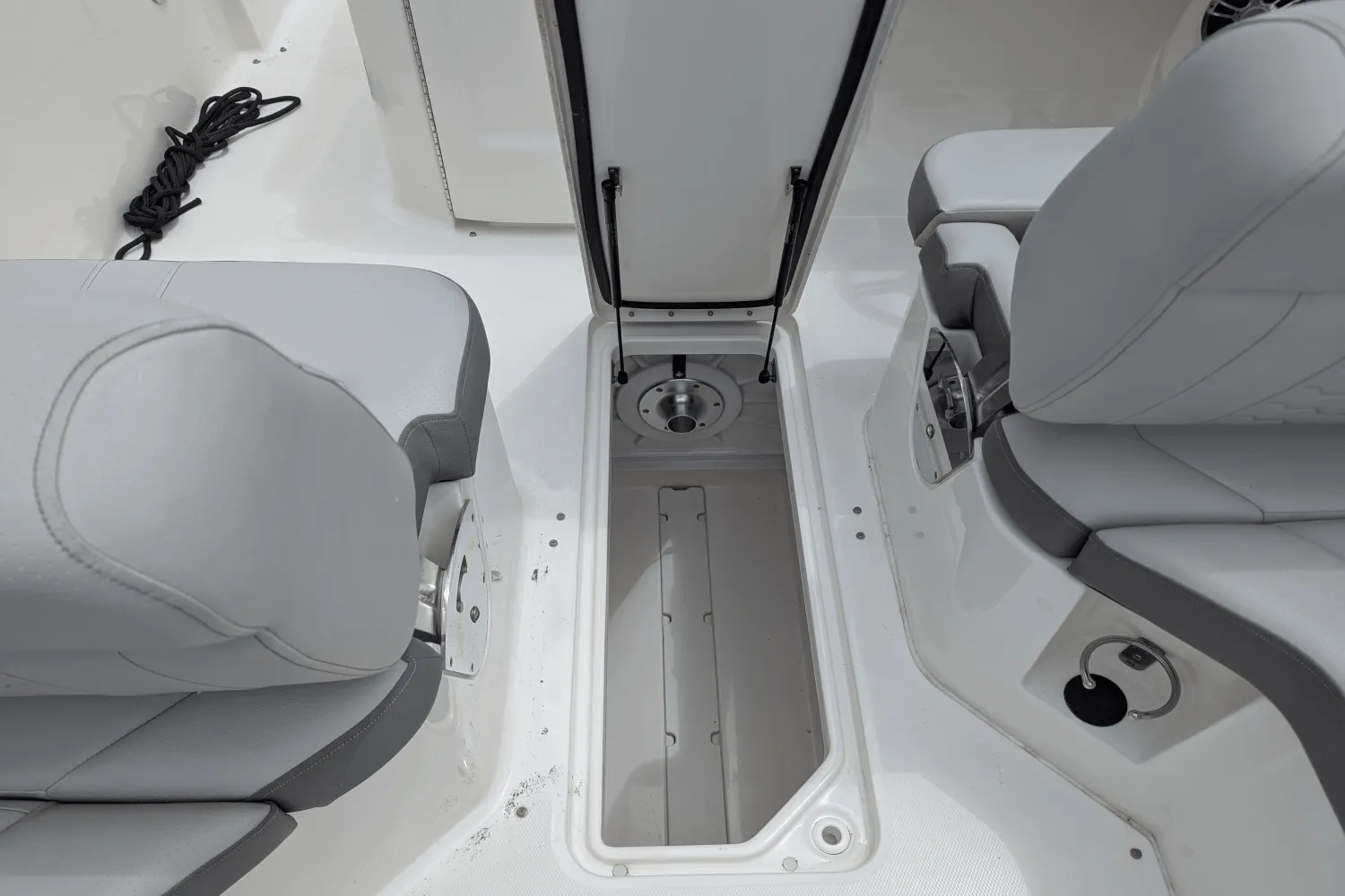 2022 Sea Ray 250 SD Image Thumbnail #11