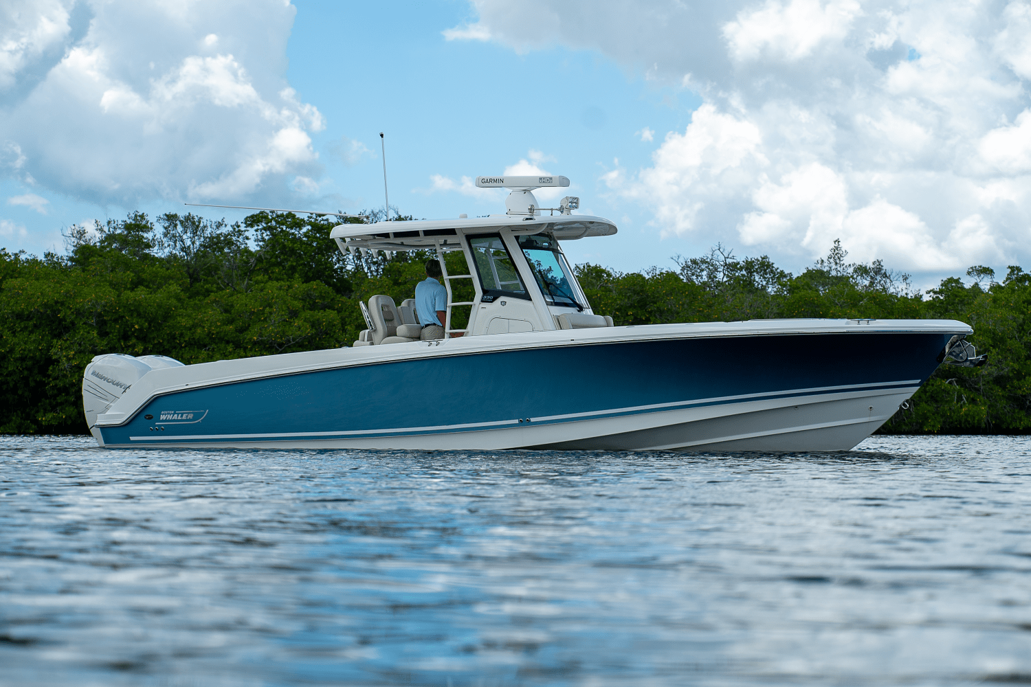 2018 Boston Whaler 330 Outrage Image Thumbnail #40