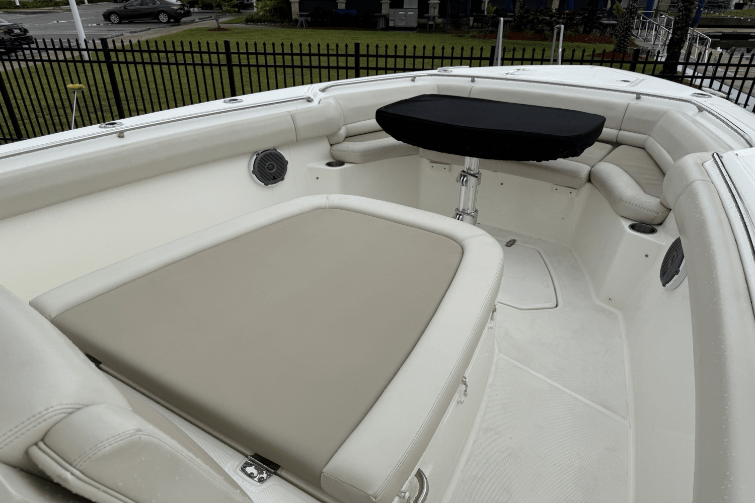 2018 Boston Whaler 330 Outrage Image Thumbnail #5