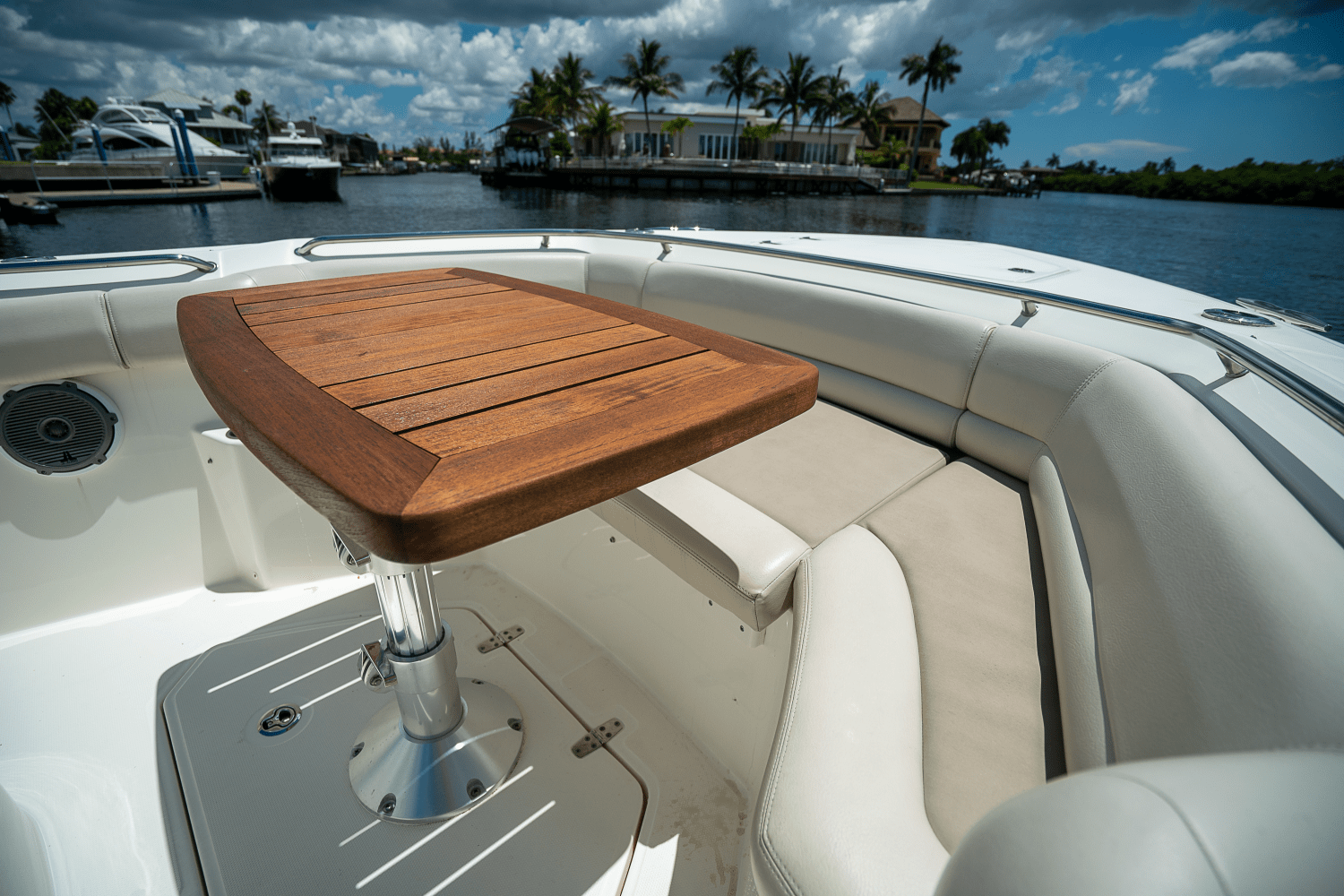 2018 Boston Whaler 330 Outrage Image Thumbnail #25