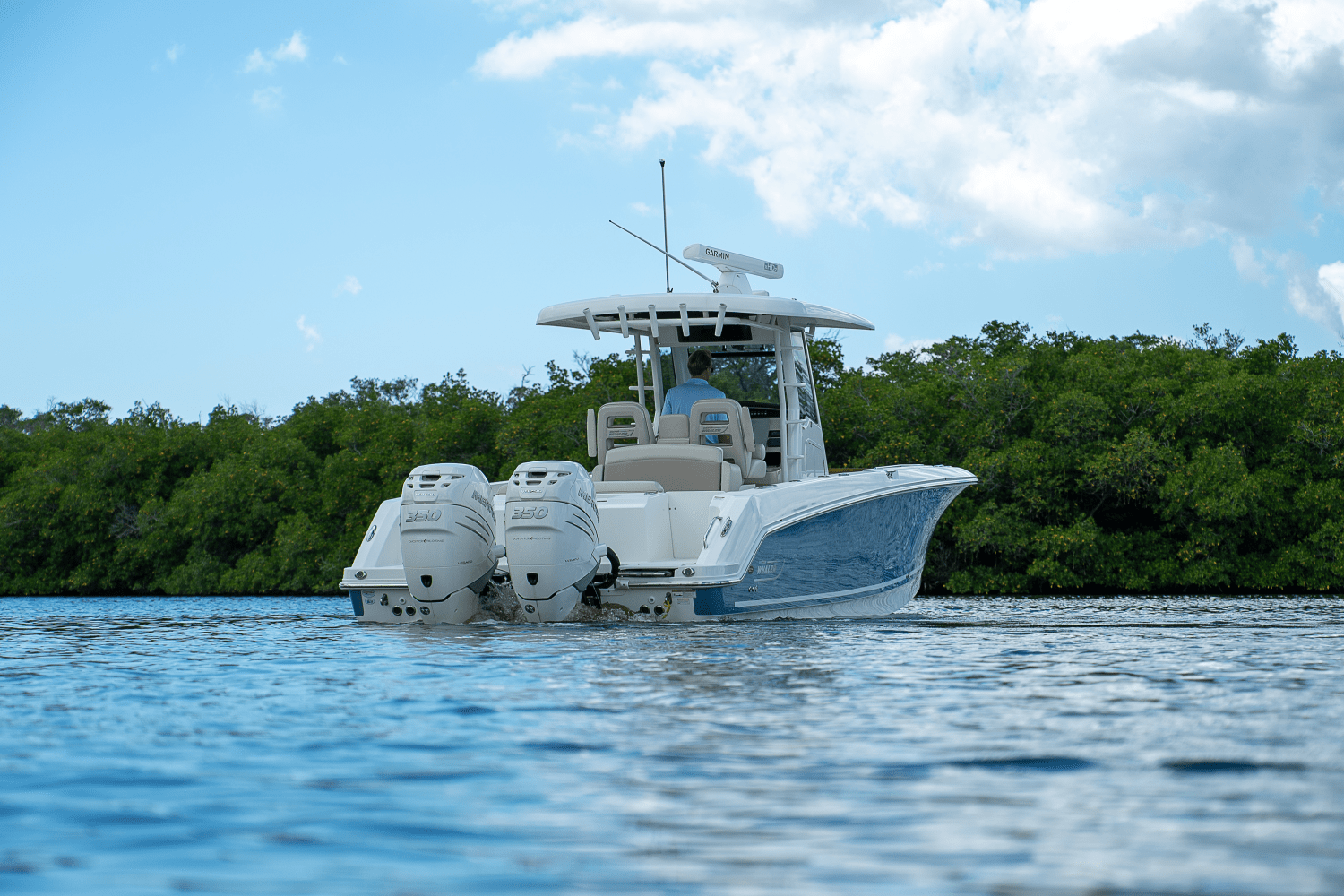 2018 Boston Whaler 330 Outrage Image Thumbnail #3
