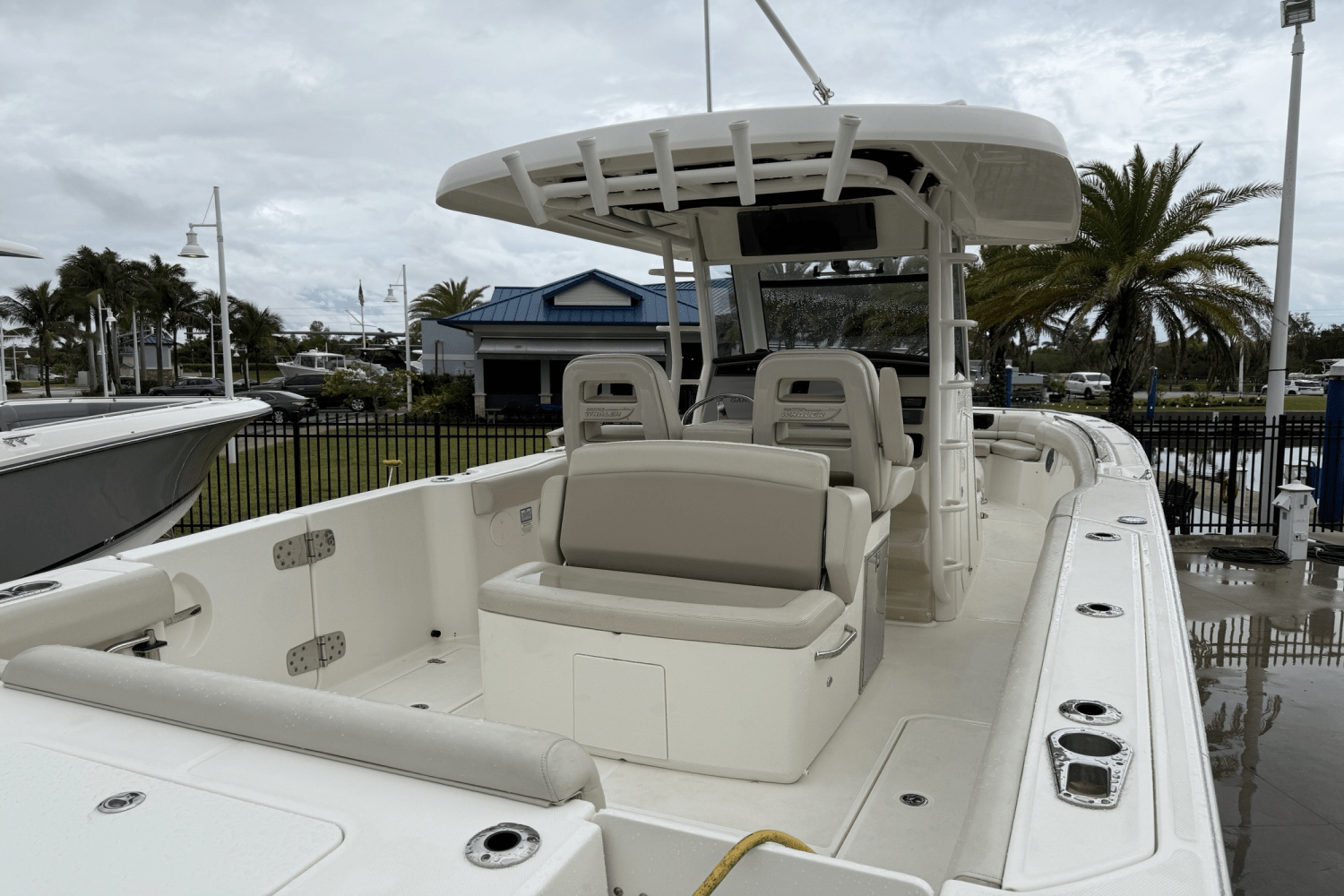 2018 Boston Whaler 330 Outrage Image Thumbnail #3