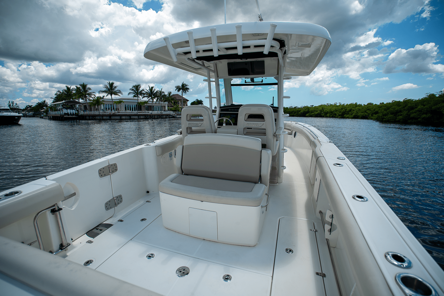 2018 Boston Whaler 330 Outrage Image Thumbnail #6