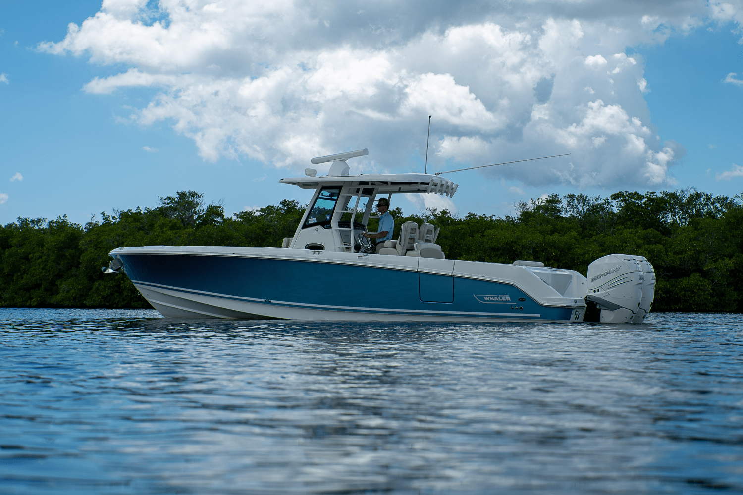2018 Boston Whaler 330 Outrage Image Thumbnail #30