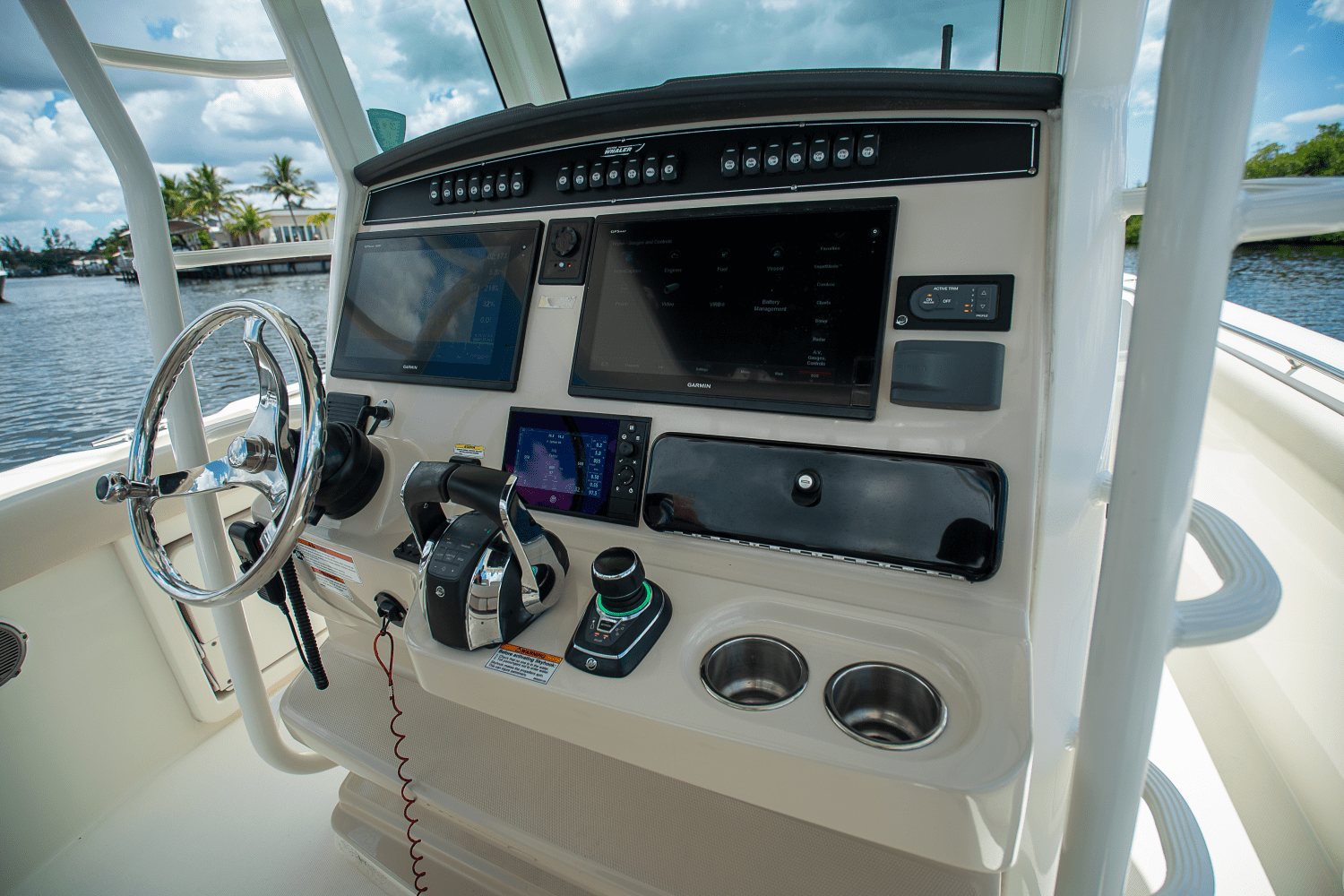 2018 Boston Whaler 330 Outrage Image Thumbnail #12