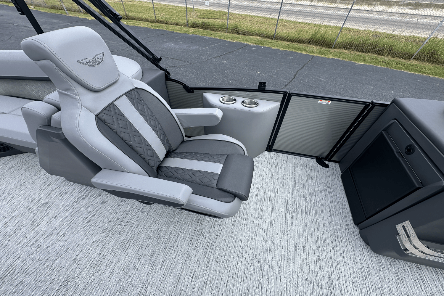 2026 Bennington 22MFB Image Thumbnail #10