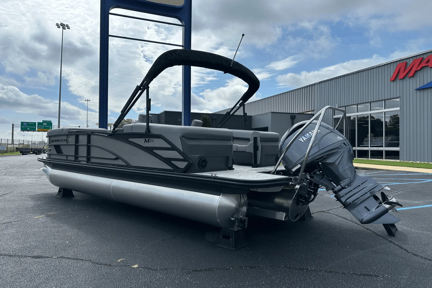 2026 Bennington 22MFB Image Thumbnail #1