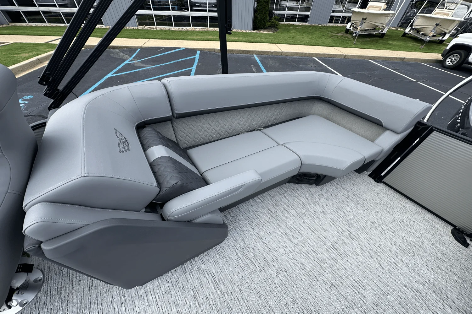 2026 Bennington 22MFB Image Thumbnail #7