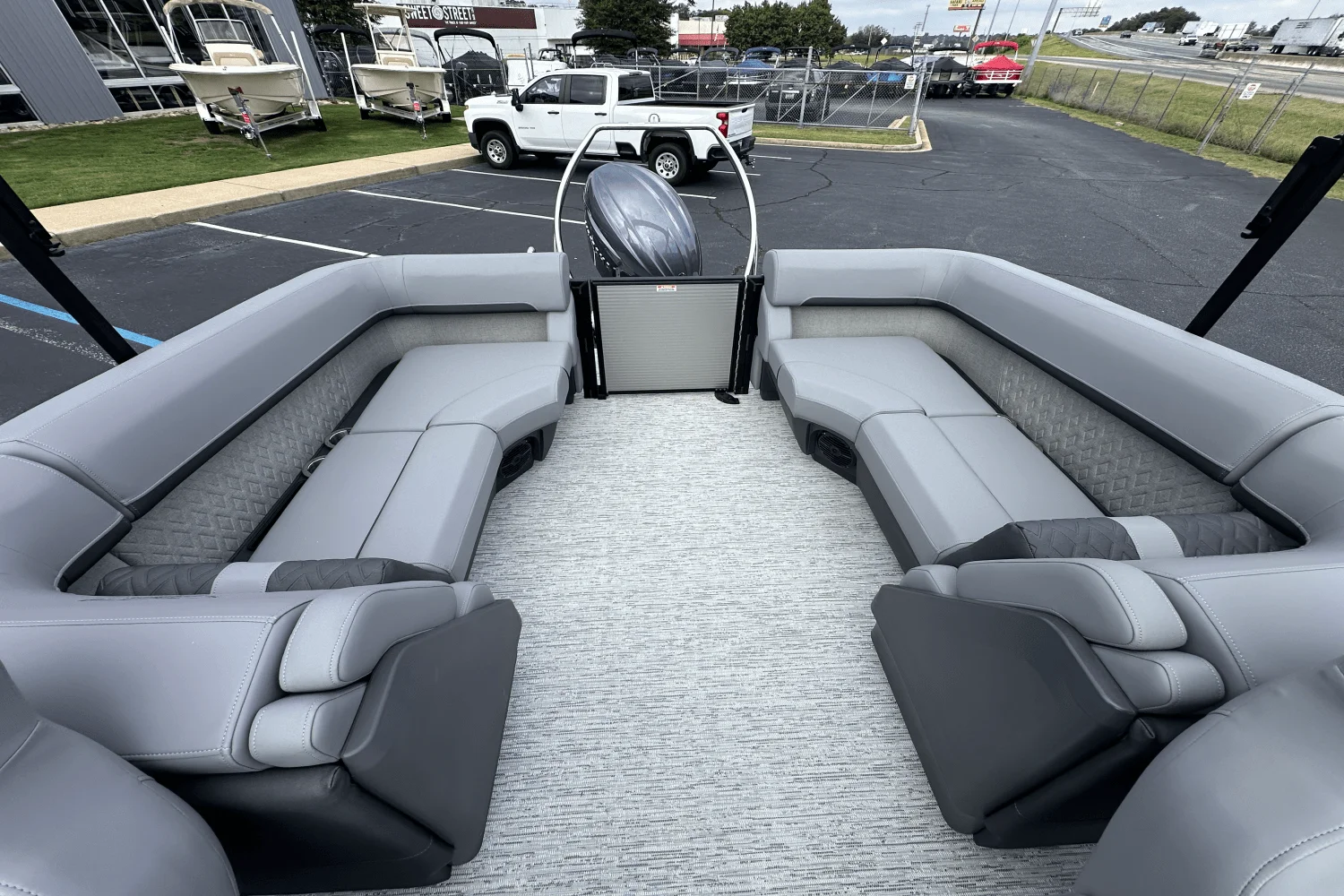 2026 Bennington 22MFB Image Thumbnail #6