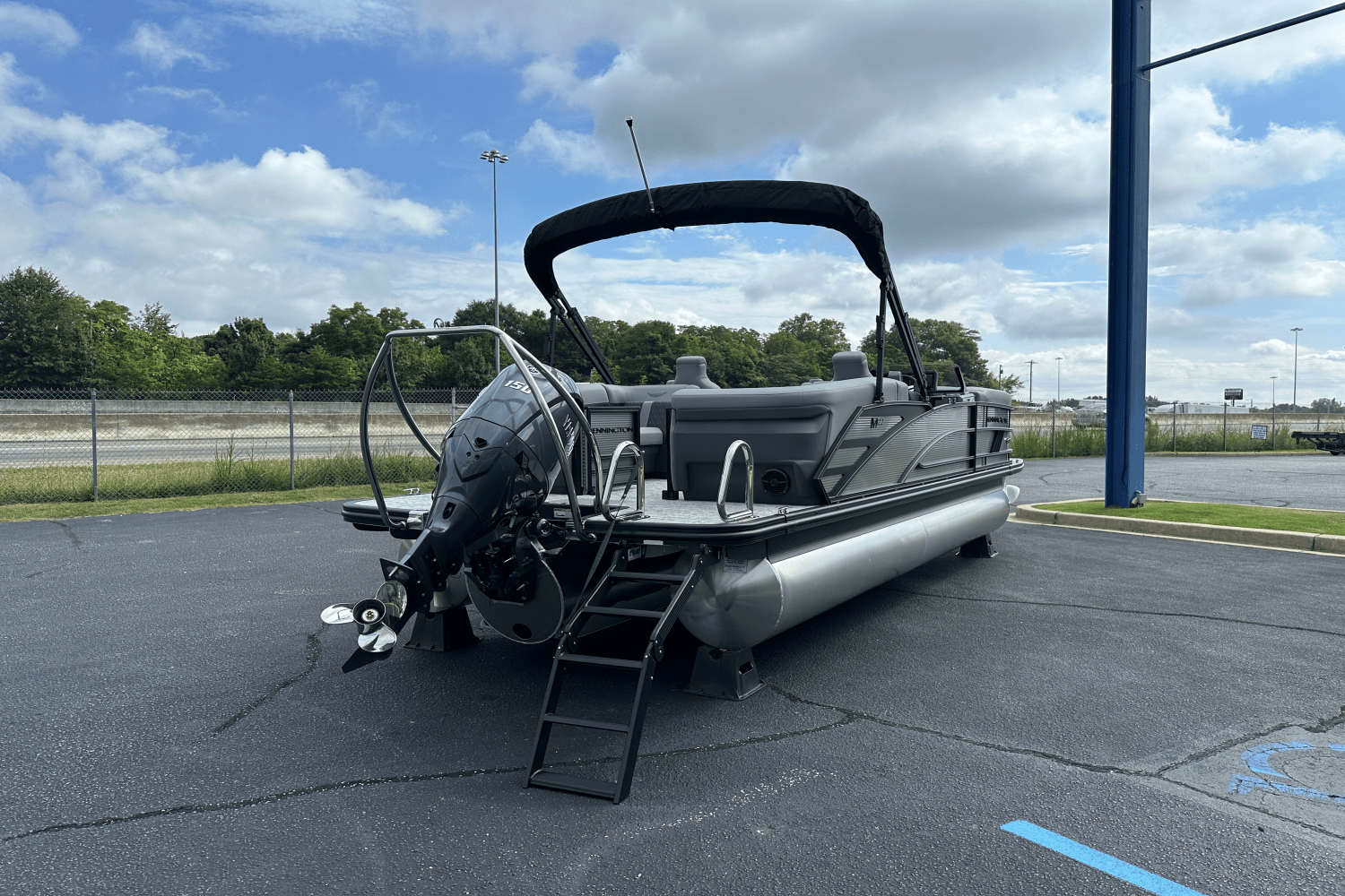 2026 Bennington 22MFB Image Thumbnail #2