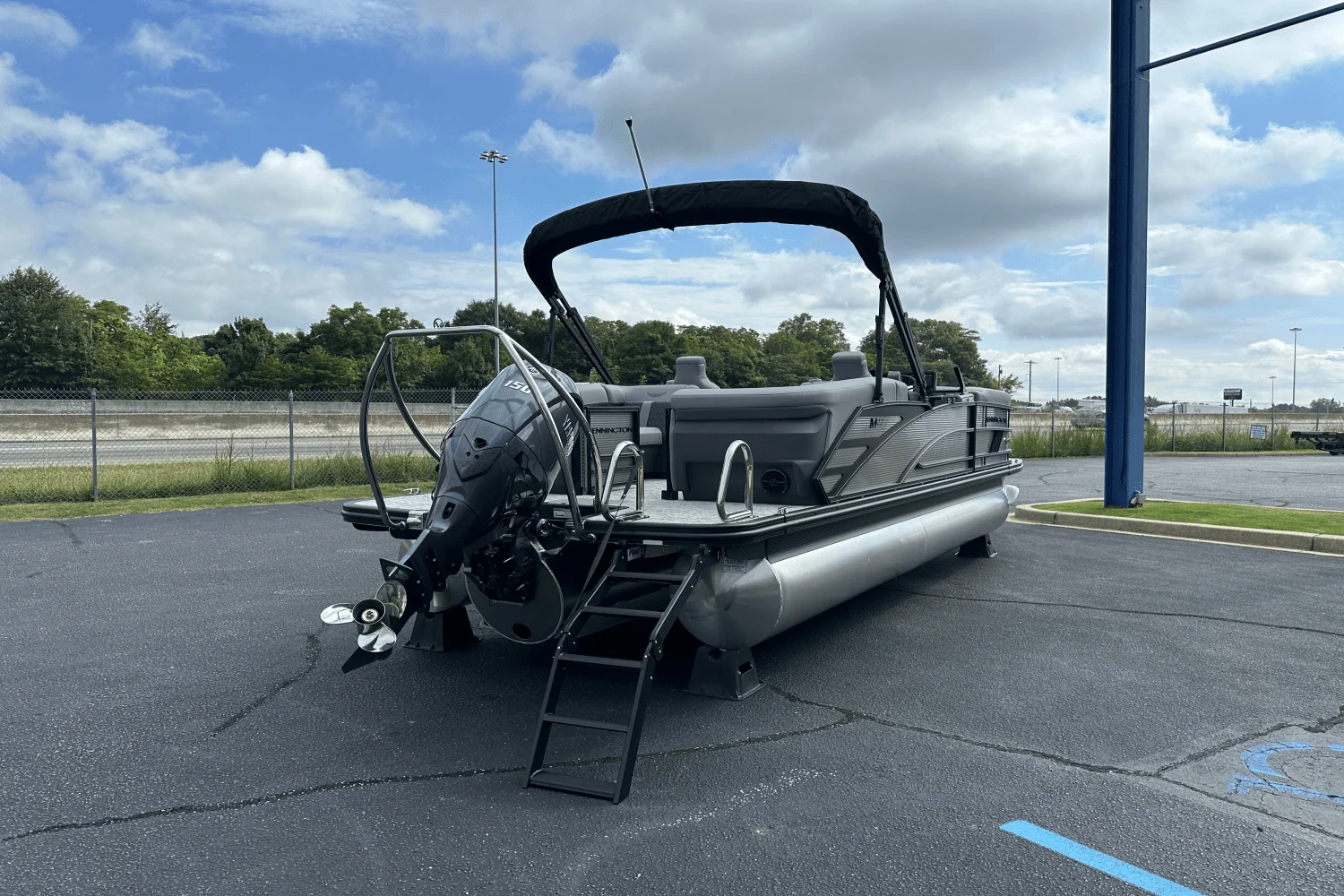 2026 Bennington 22MFB Image Thumbnail #2