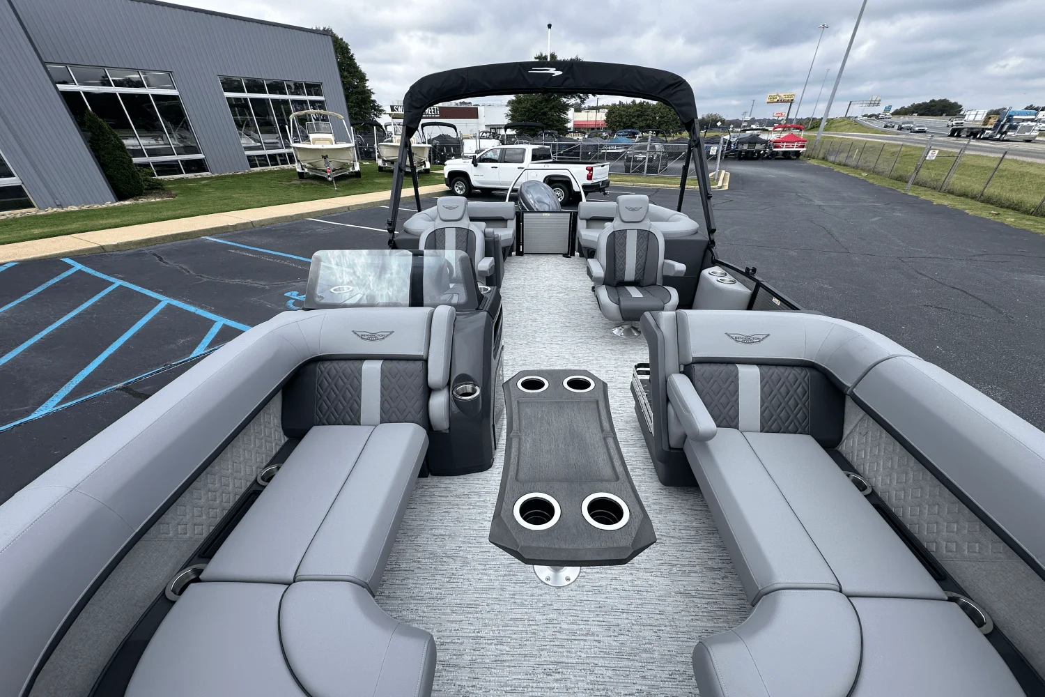 2026 Bennington 22MFB Image Thumbnail #18