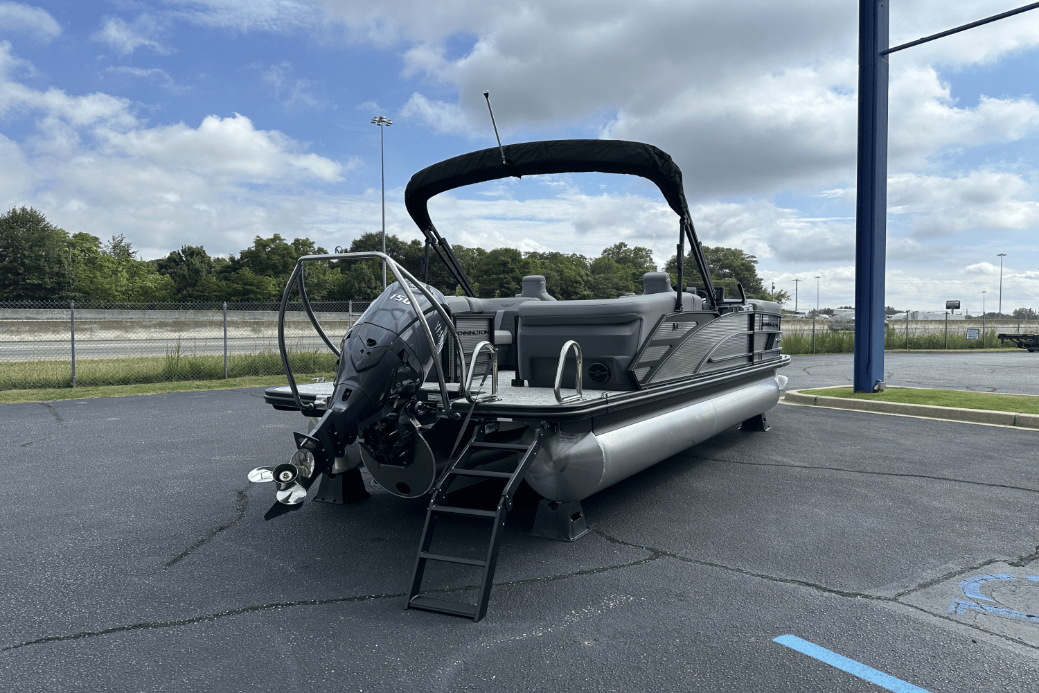 2026 Bennington 22MFB Image Thumbnail #2