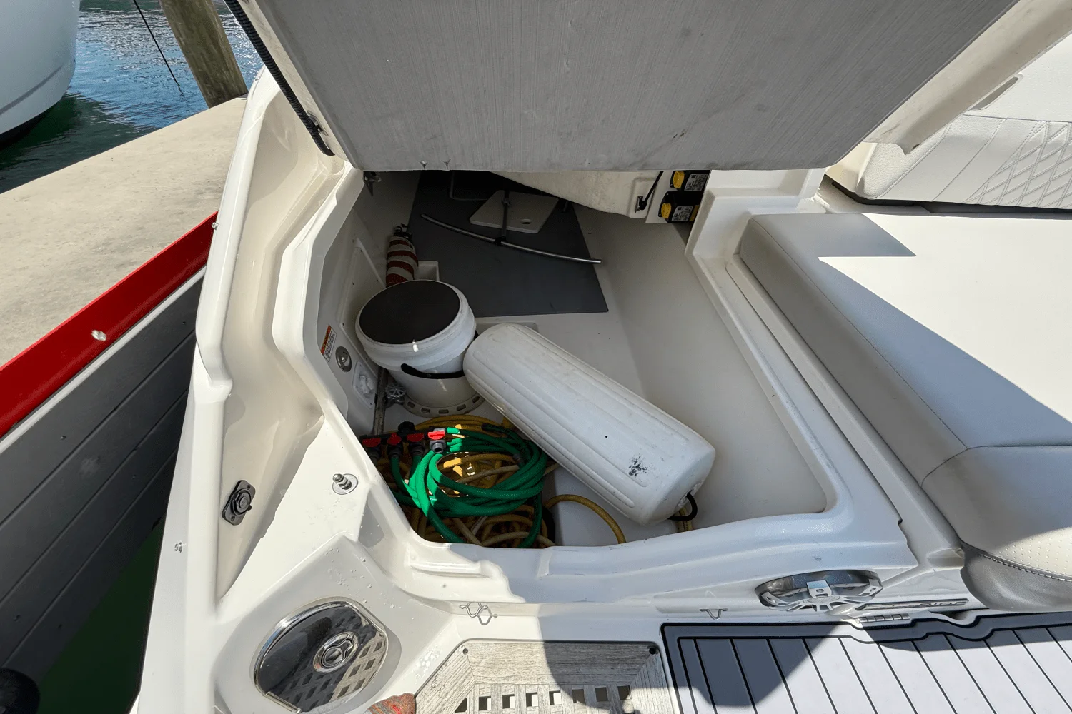 2020 Sea Ray 400 SLX OB Image Thumbnail #18