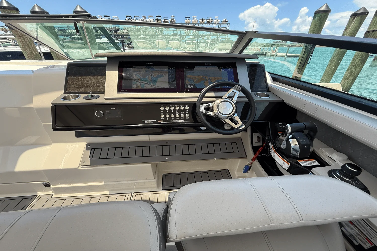 2020 Sea Ray 400 SLX OB Image Thumbnail #21