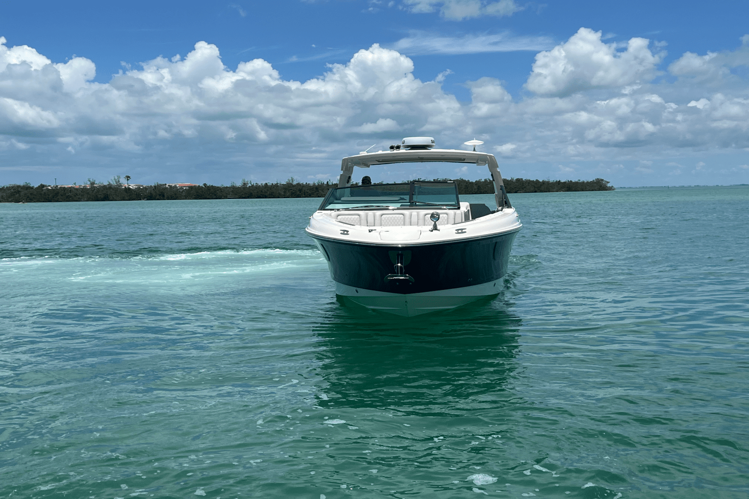 2020 Sea Ray 400 SLX OB Image Thumbnail #9