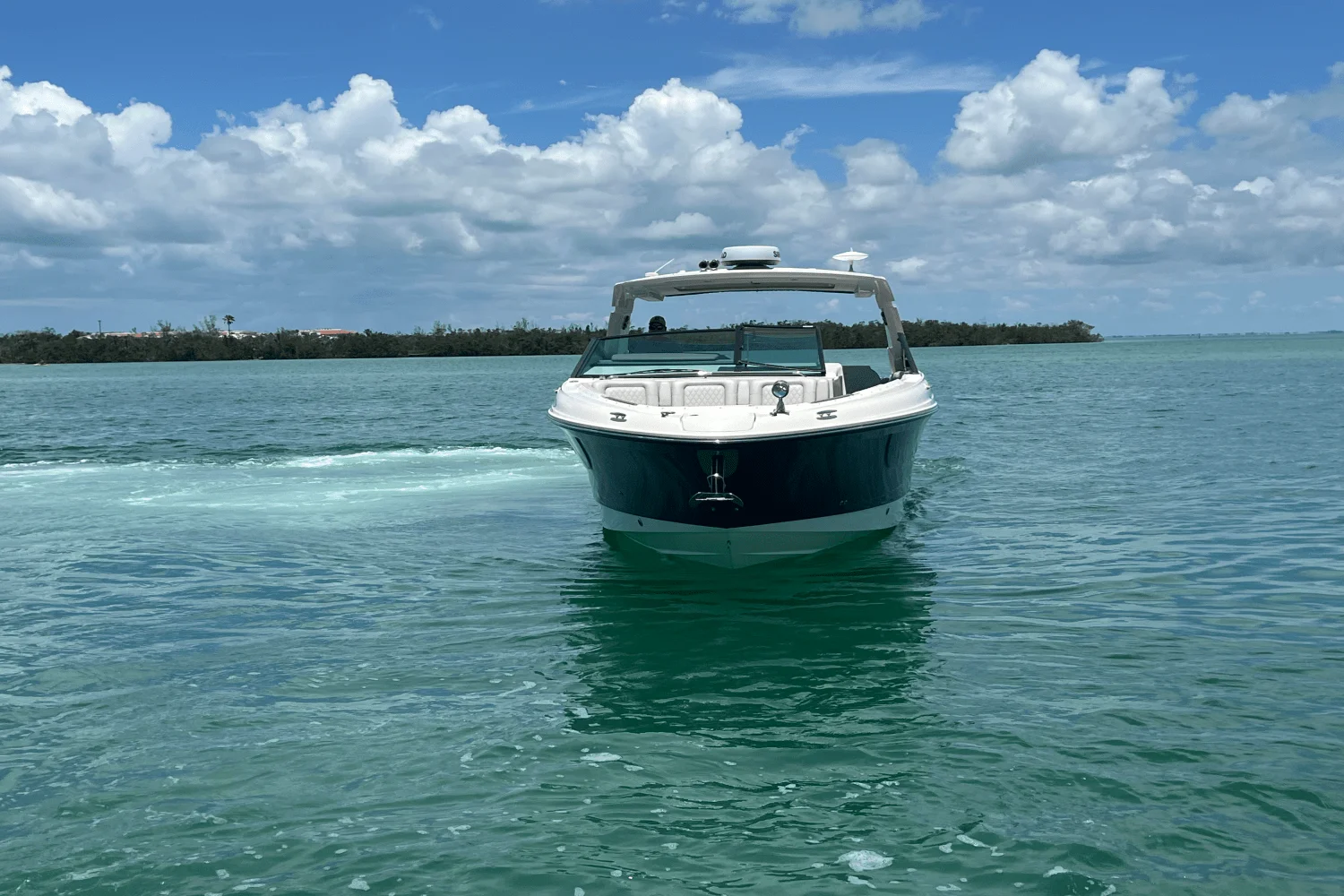 2020 Sea Ray 400 SLX OB Image Thumbnail #9