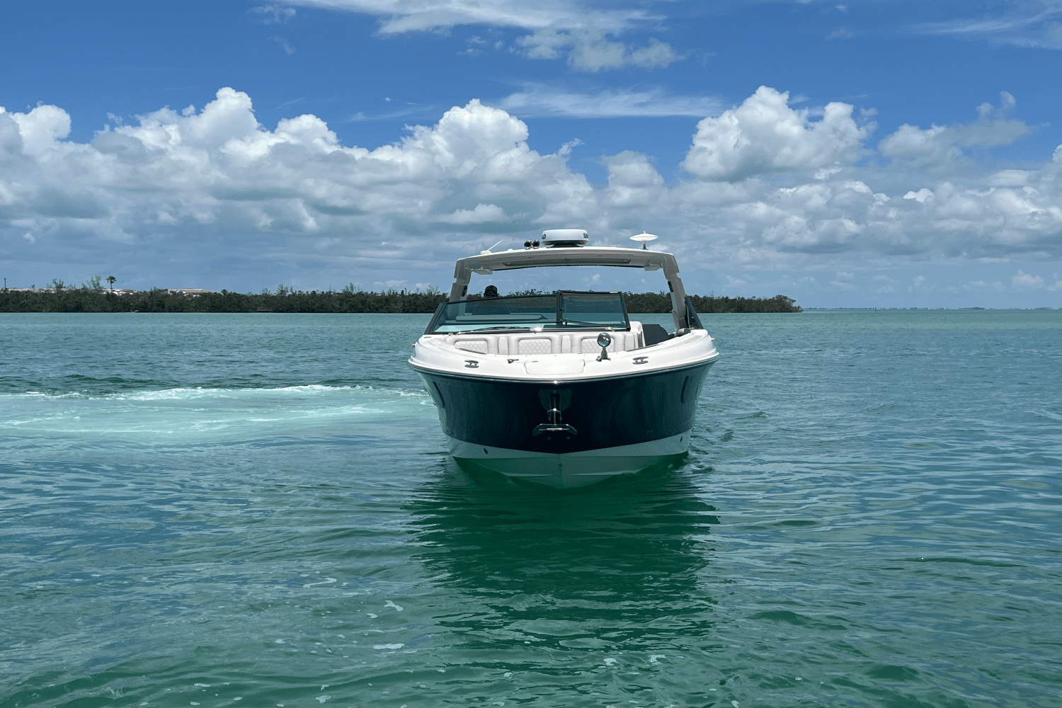 2020 Sea Ray 400 SLX OB Image Thumbnail #10