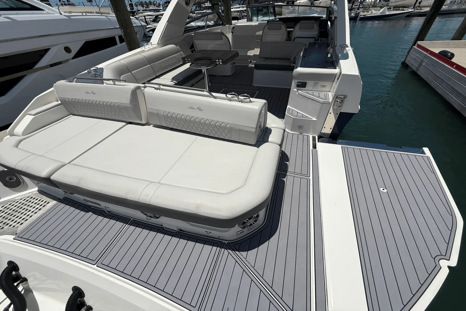 2020 Sea Ray 400 SLX OB Image Thumbnail #19