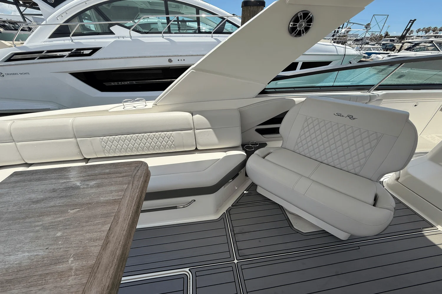 2020 Sea Ray 400 SLX OB Image Thumbnail #22