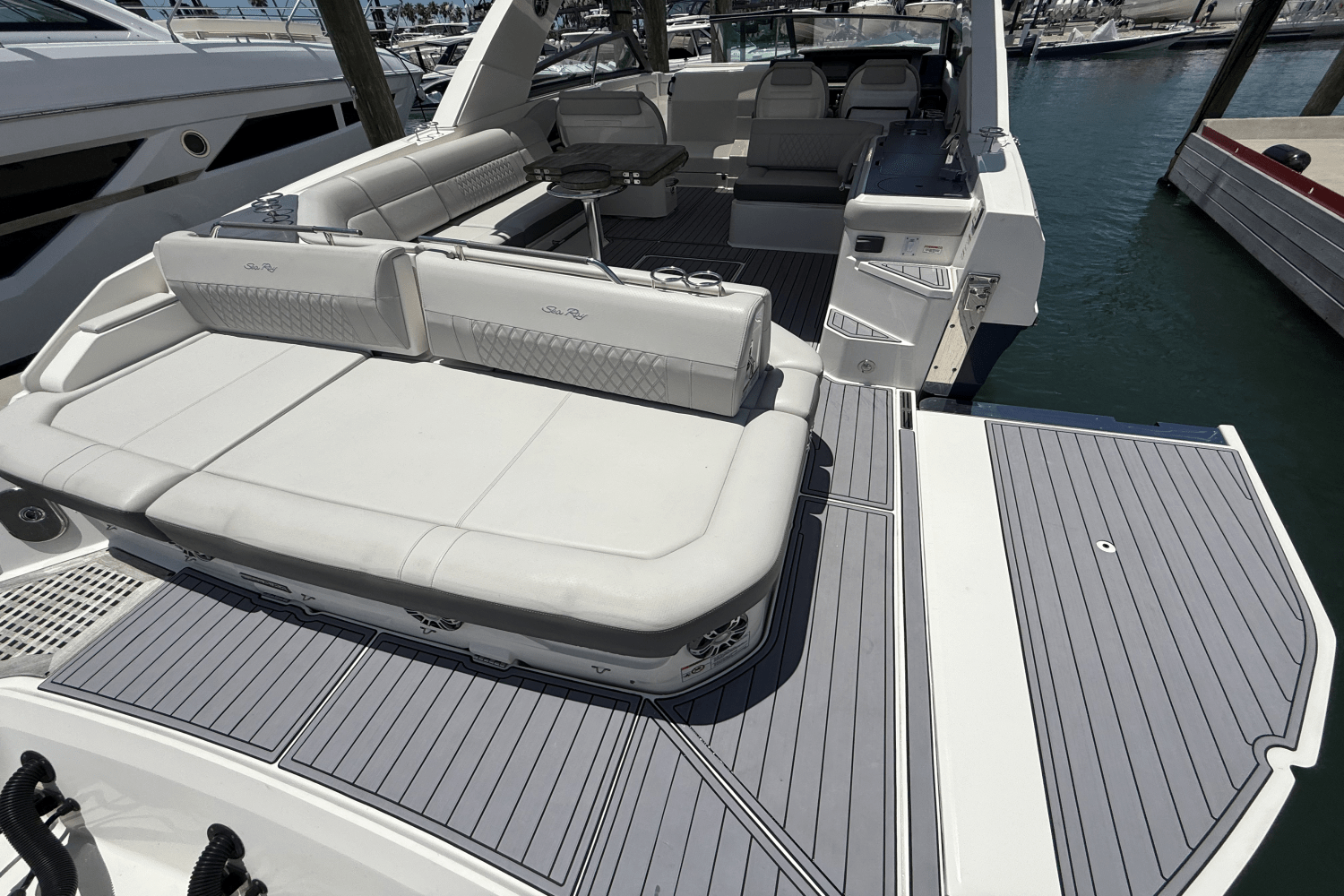 2020 Sea Ray 400 SLX-OB Image Thumbnail #19
